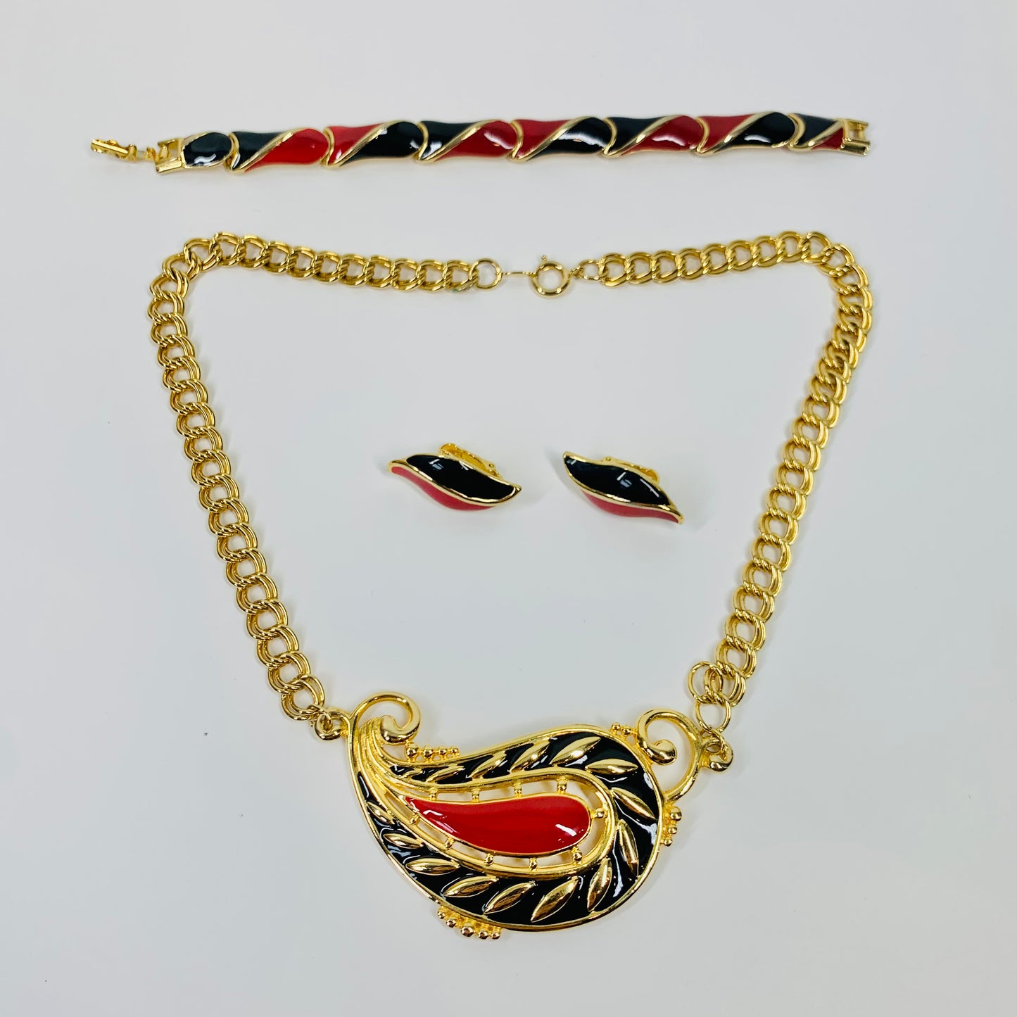 70s BARCS RED BLACK ENAMEL NECKLACE SUITE