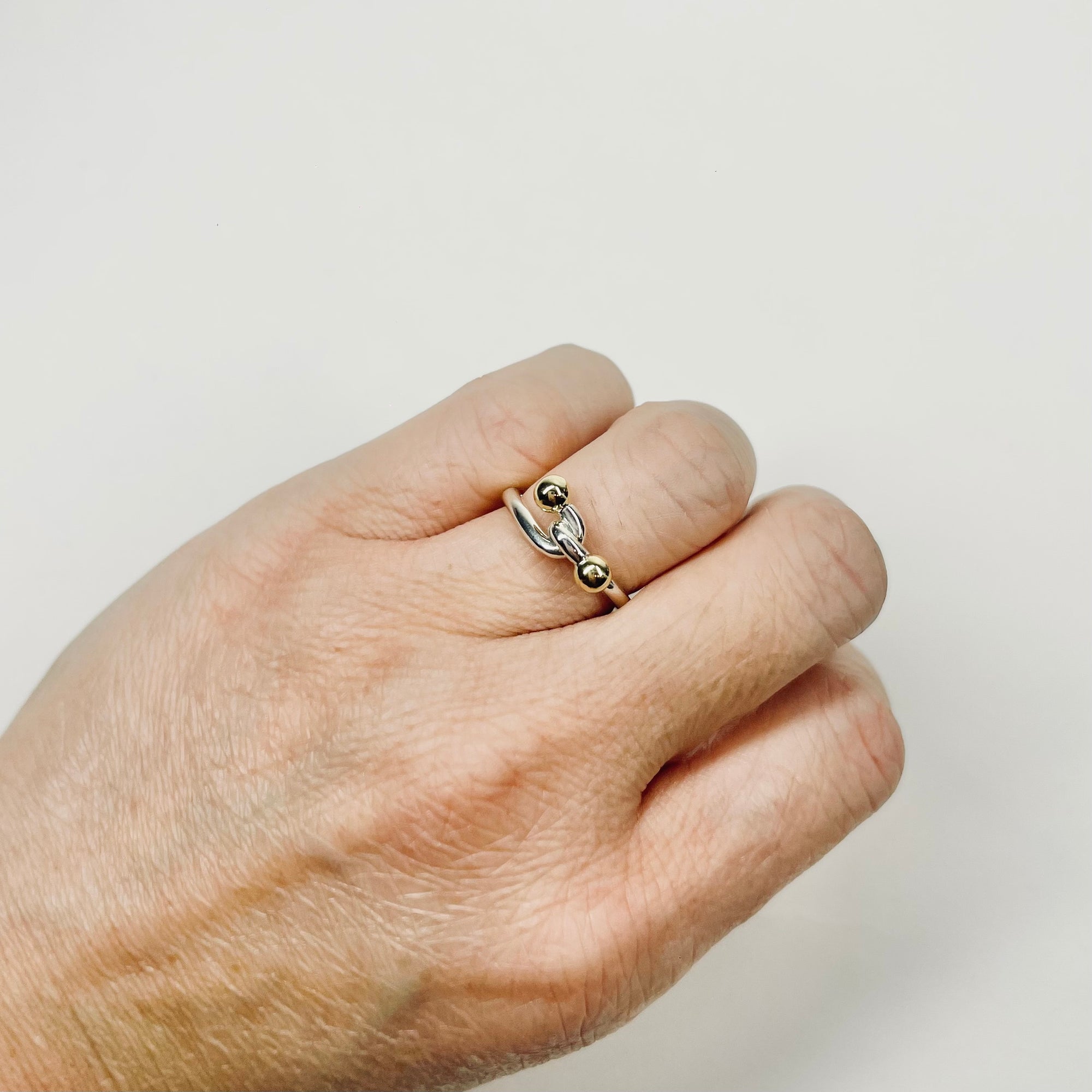 1990s VINTAGE TIFFANY &amp; CO SILVER GOLD HOOK EYE LOVE KNOT CIRCLE RING
