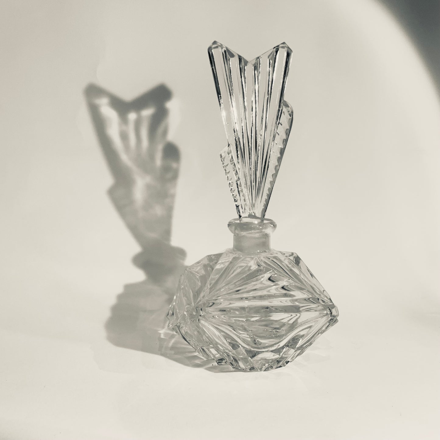 ANTIQUE ART DECO PERFUME BOTTLE