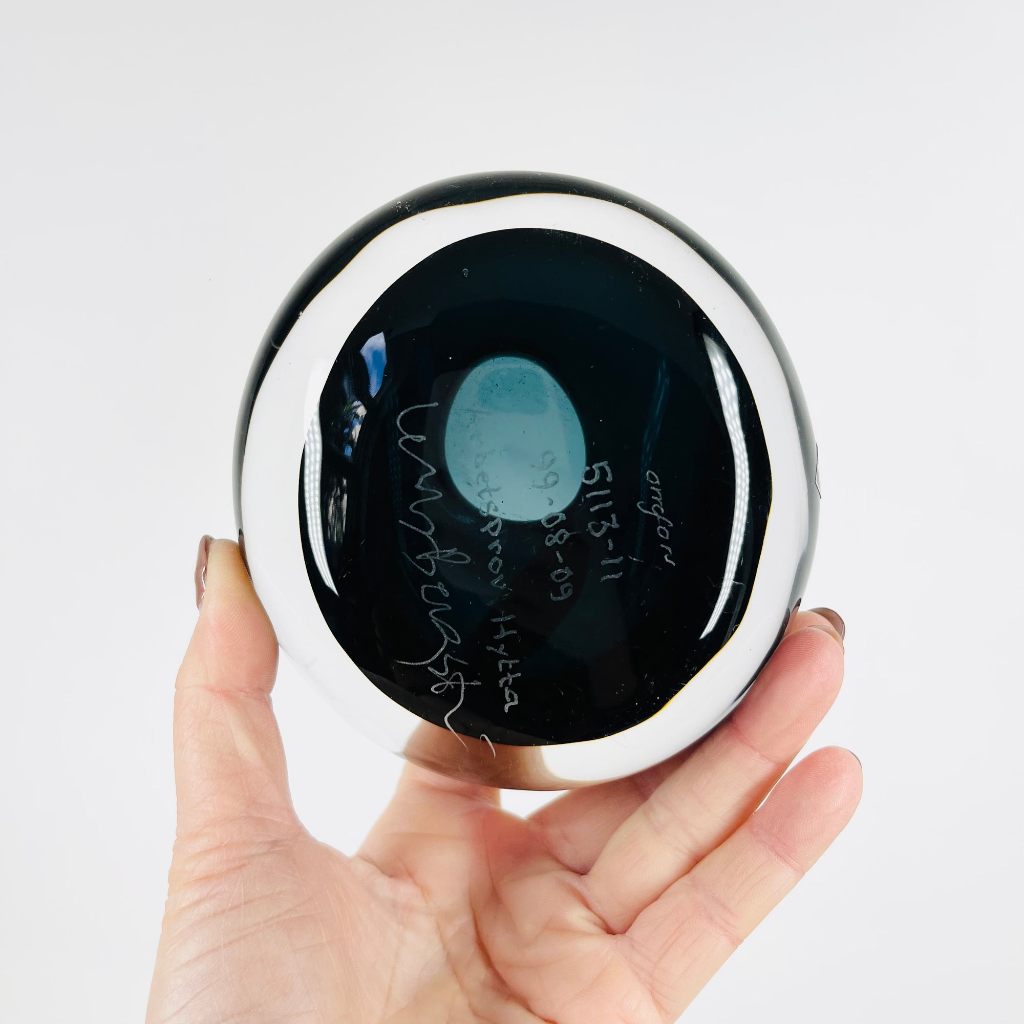 1999 ORREFORS SIGNED DARK BLUE GLASS STONE MINI BOWL/VASE