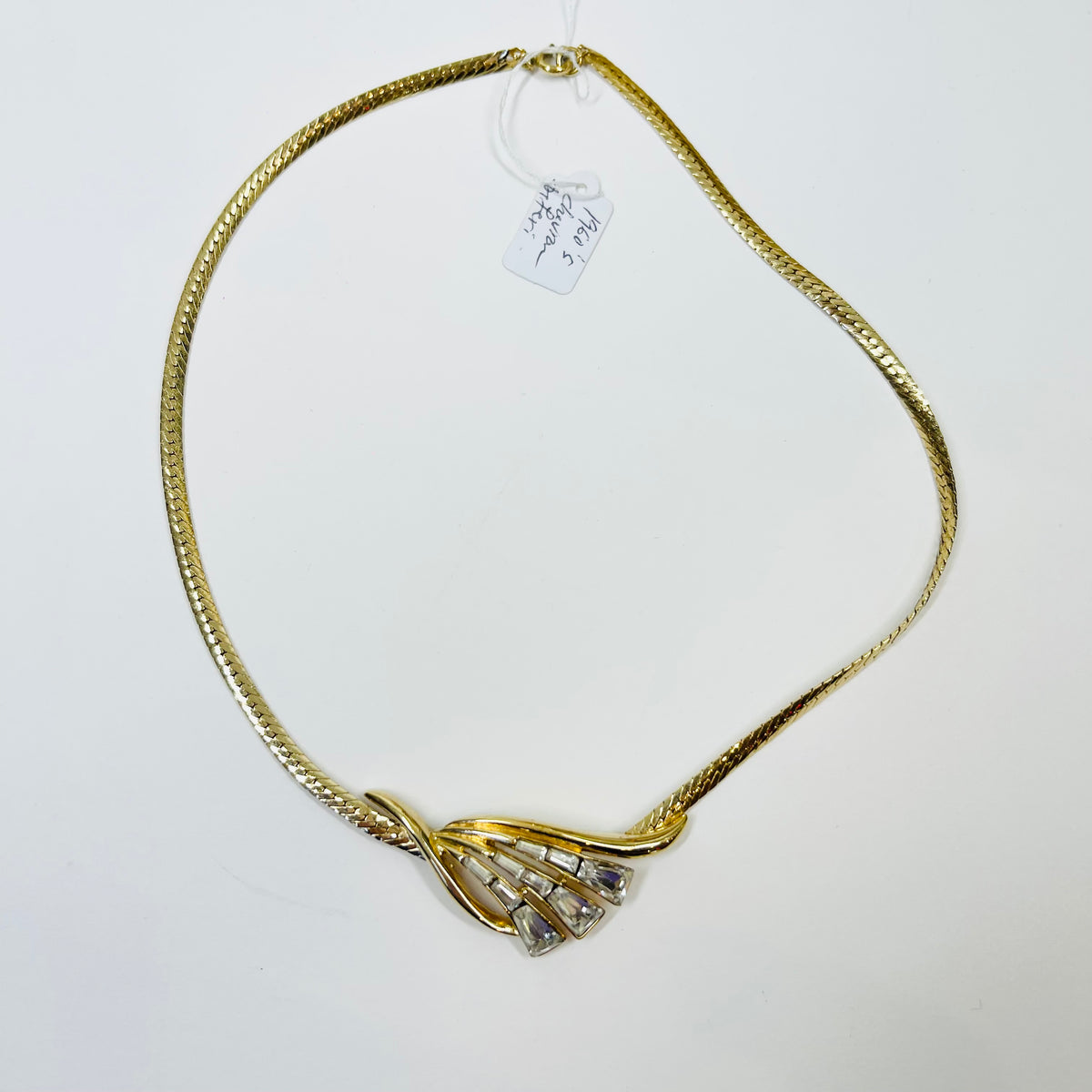 1970s CHEVRON DIAMANTE PENDANT NECKLACE