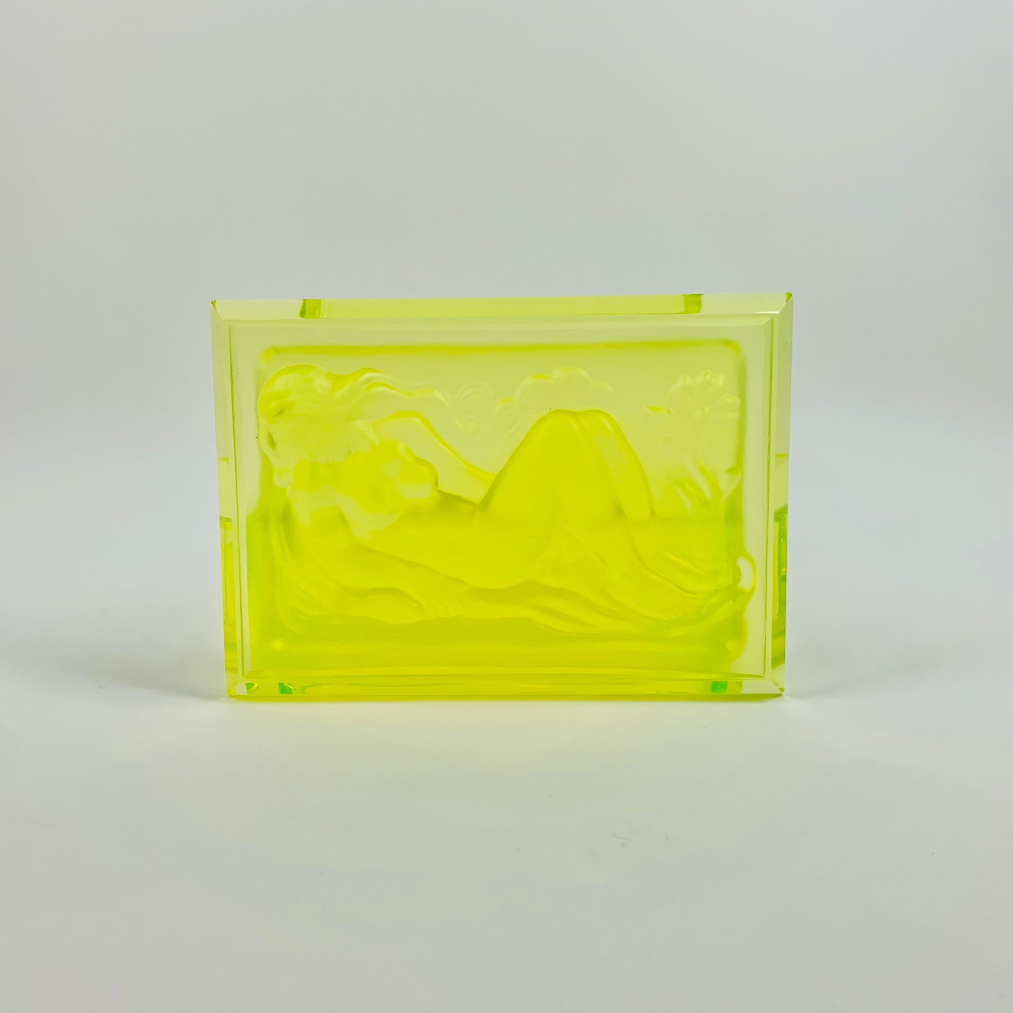 URANIUM GLASS NUDE MOTIF LIDDED BOX