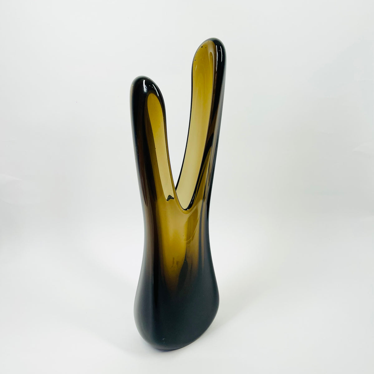 1960s MURANO BROWN SOMMERSO GLASS SWUNG VASE