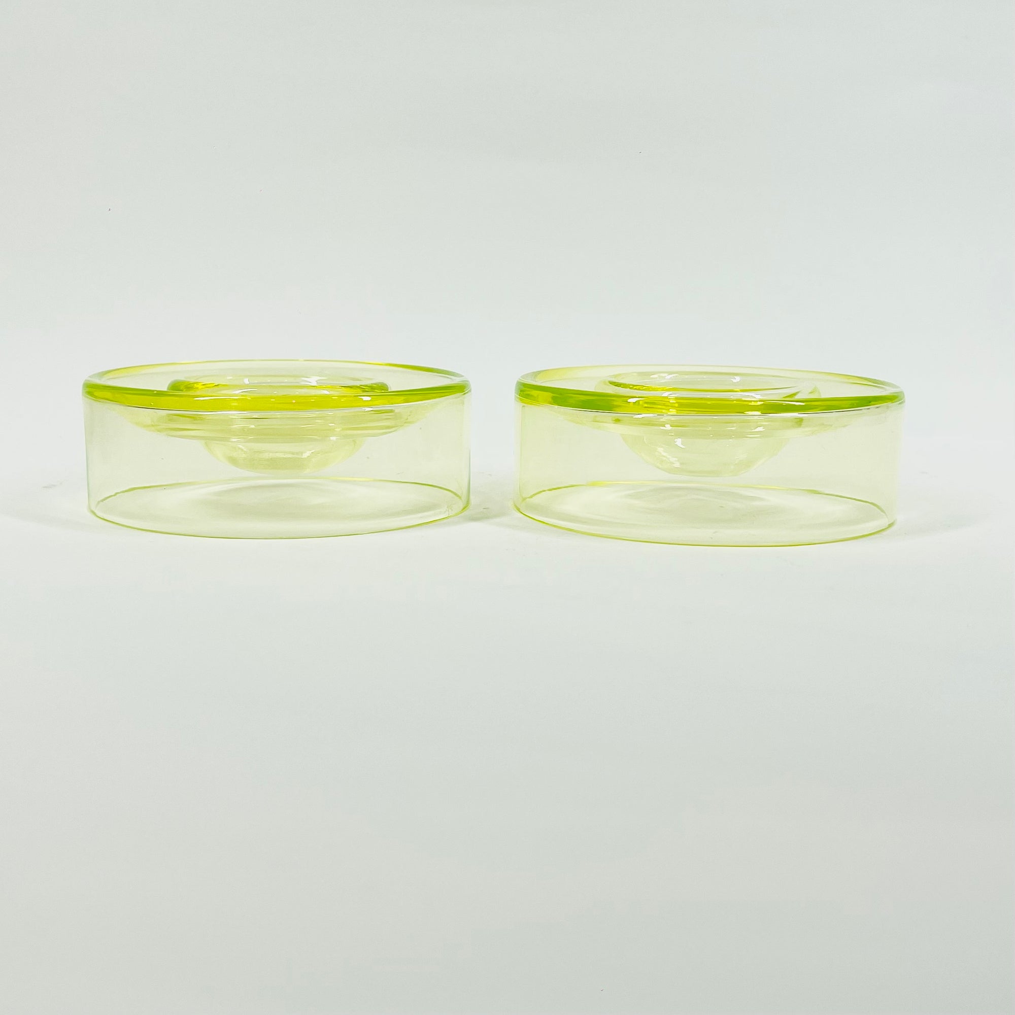 MIDCENTURY FINNISH URANIUM GLASS CAVIAR BOWL BY NANNY STILL FOR RIIHIMAEN LASI