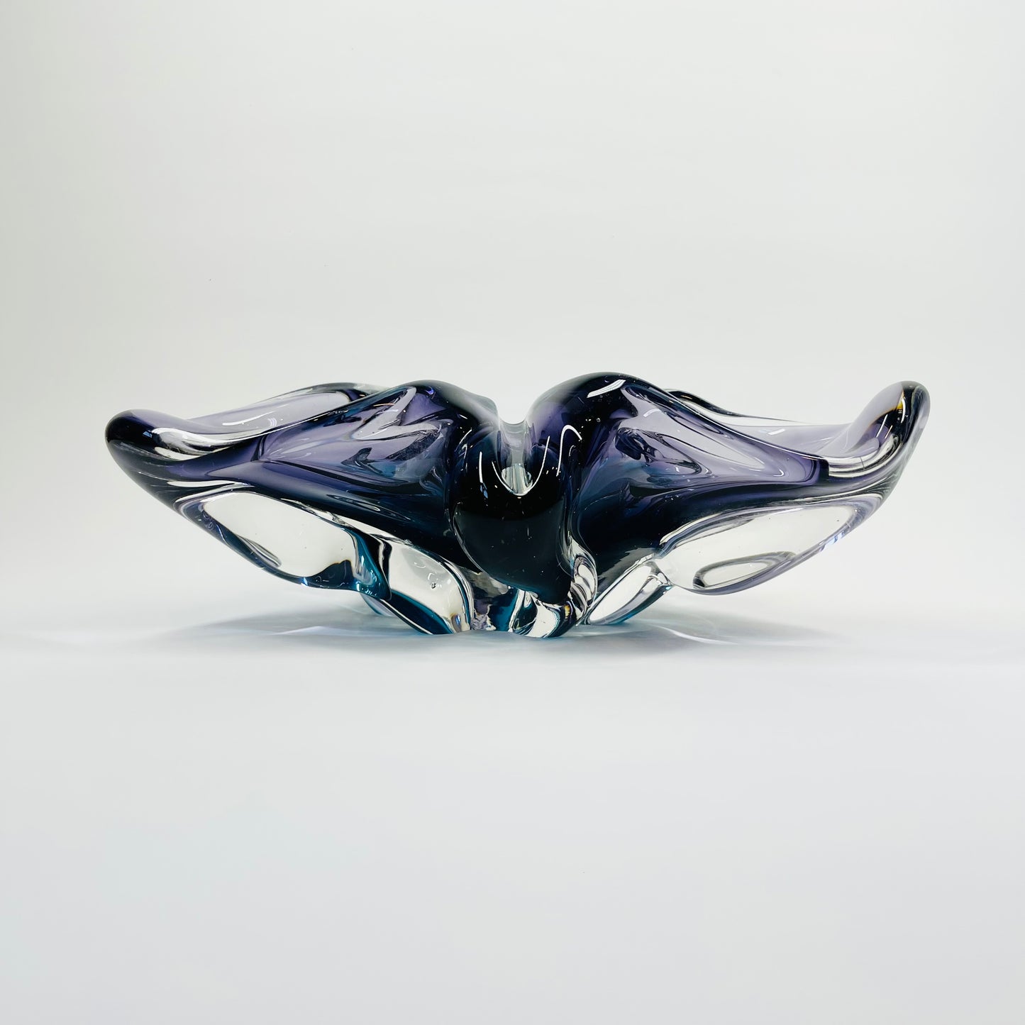 1950s JAPANESE HINERI PURPLE BLUE SOMMERSO GLASS TREFOIL BOWL/ASHTRAY