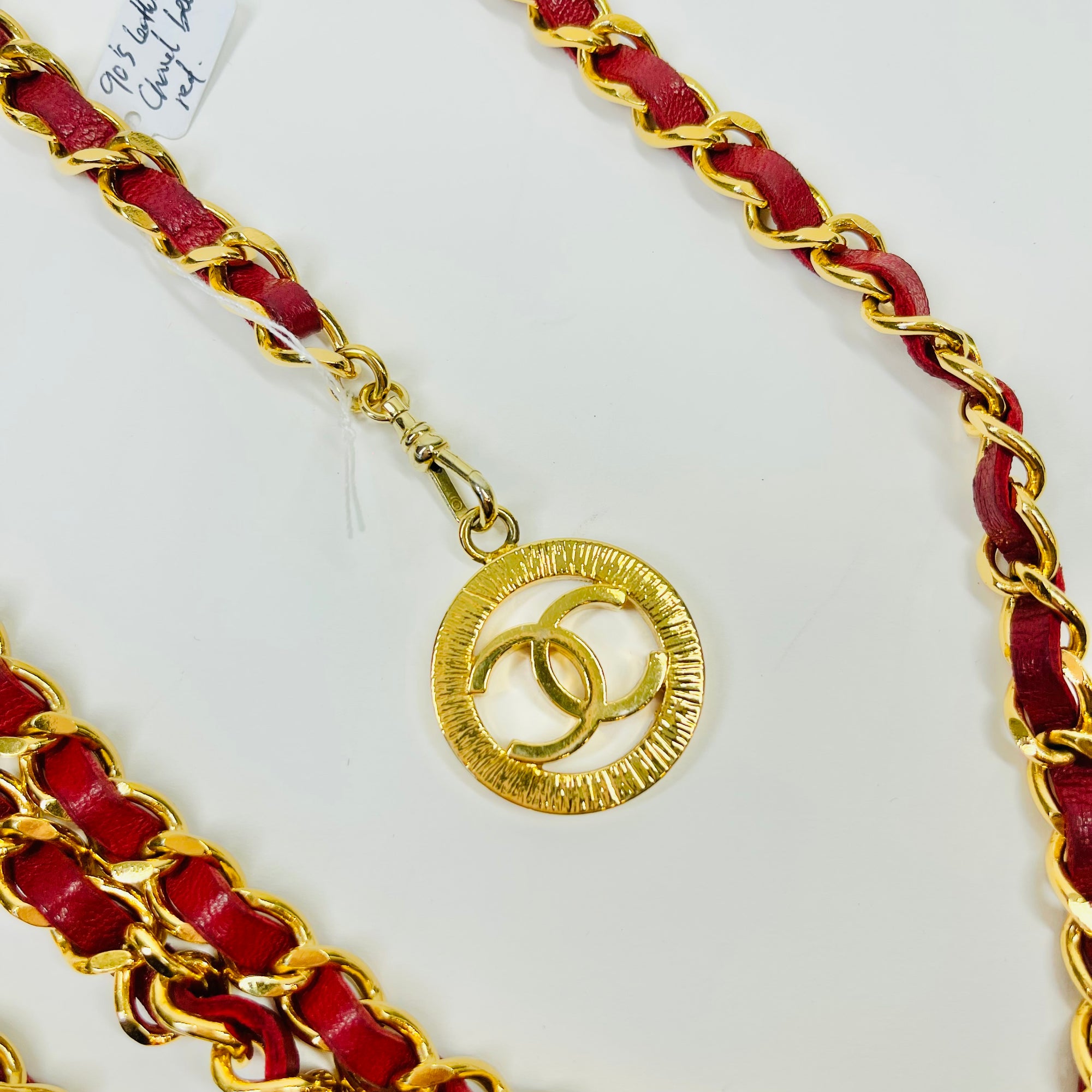 1984 CHANEL MATELASSE RED/BURGUNDY LEATHER GOLD PLATED LOGO BELT