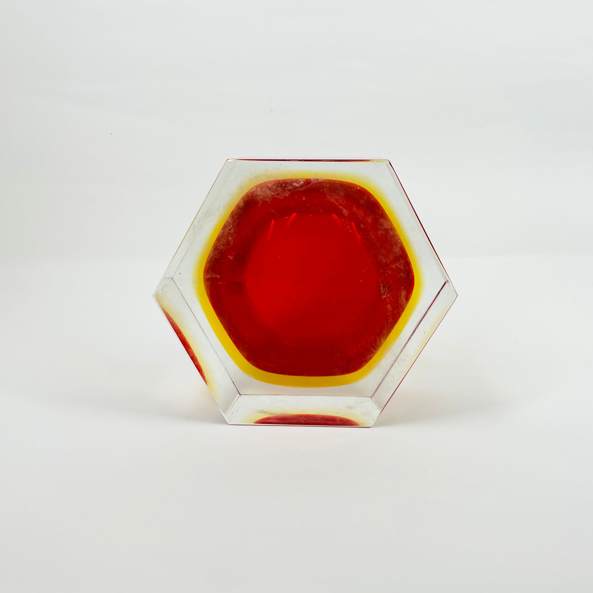 1950s RED RUBY GOLD MURANO MANDRUZZATO SOMMERSO FACETED GLASS HEXAGON BOWL
