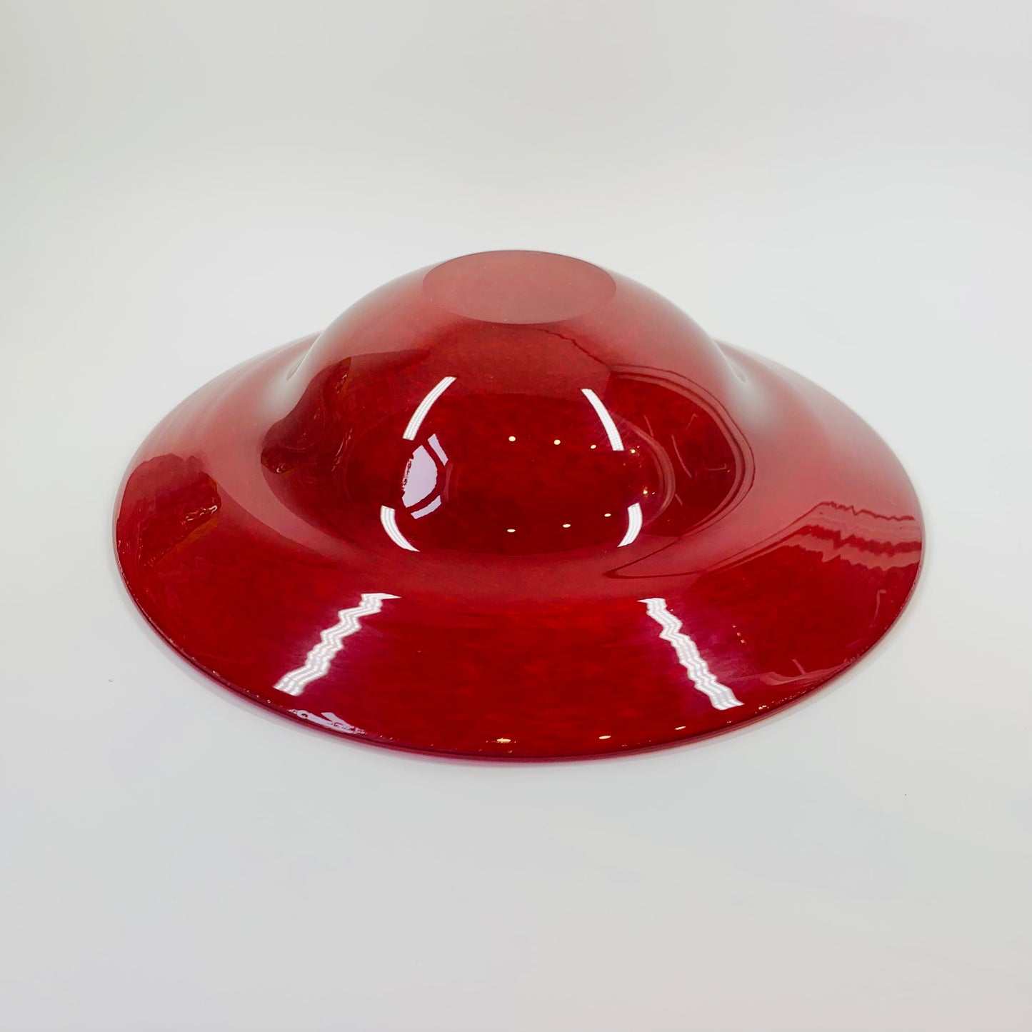 VINTAGE HENRY DEAN CASED RED BOWL