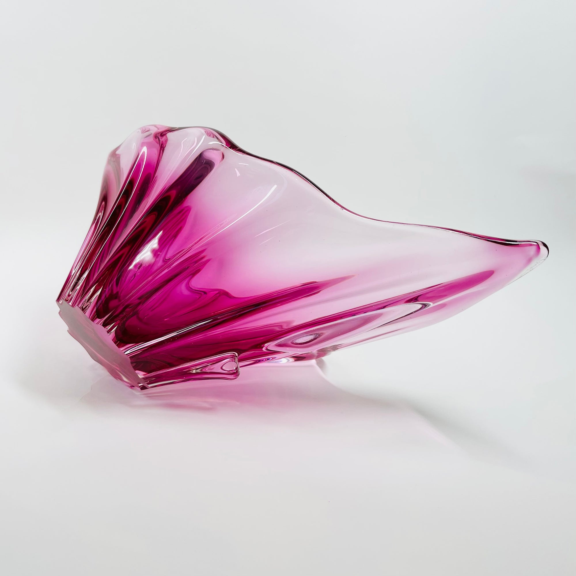 1970s JAPANESE HINERI PINK OMBRE GLASS TWIST BOWL