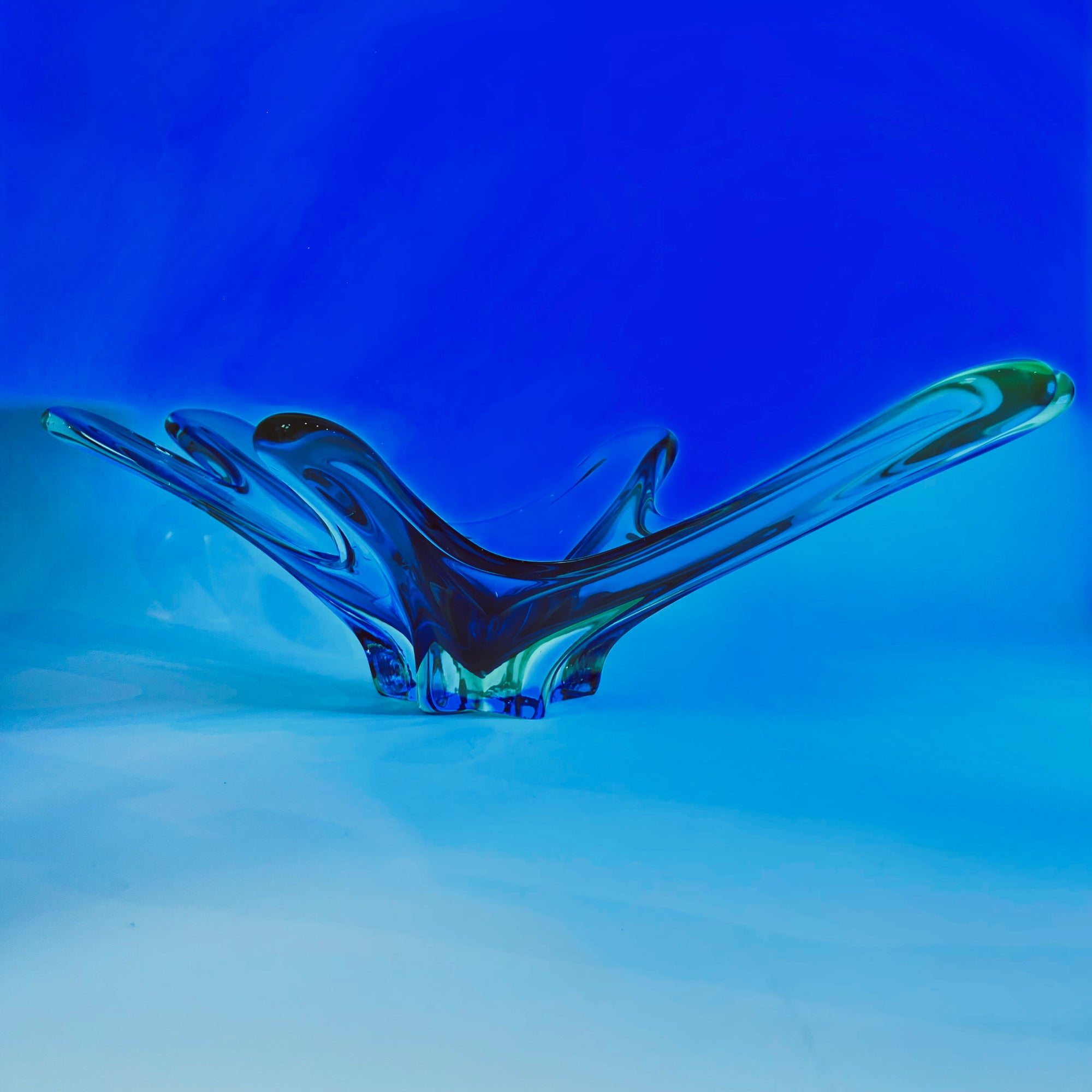 X-LARGE 1940s URANIUM MURANO BLUE SOMMERSO GLASS BOWL