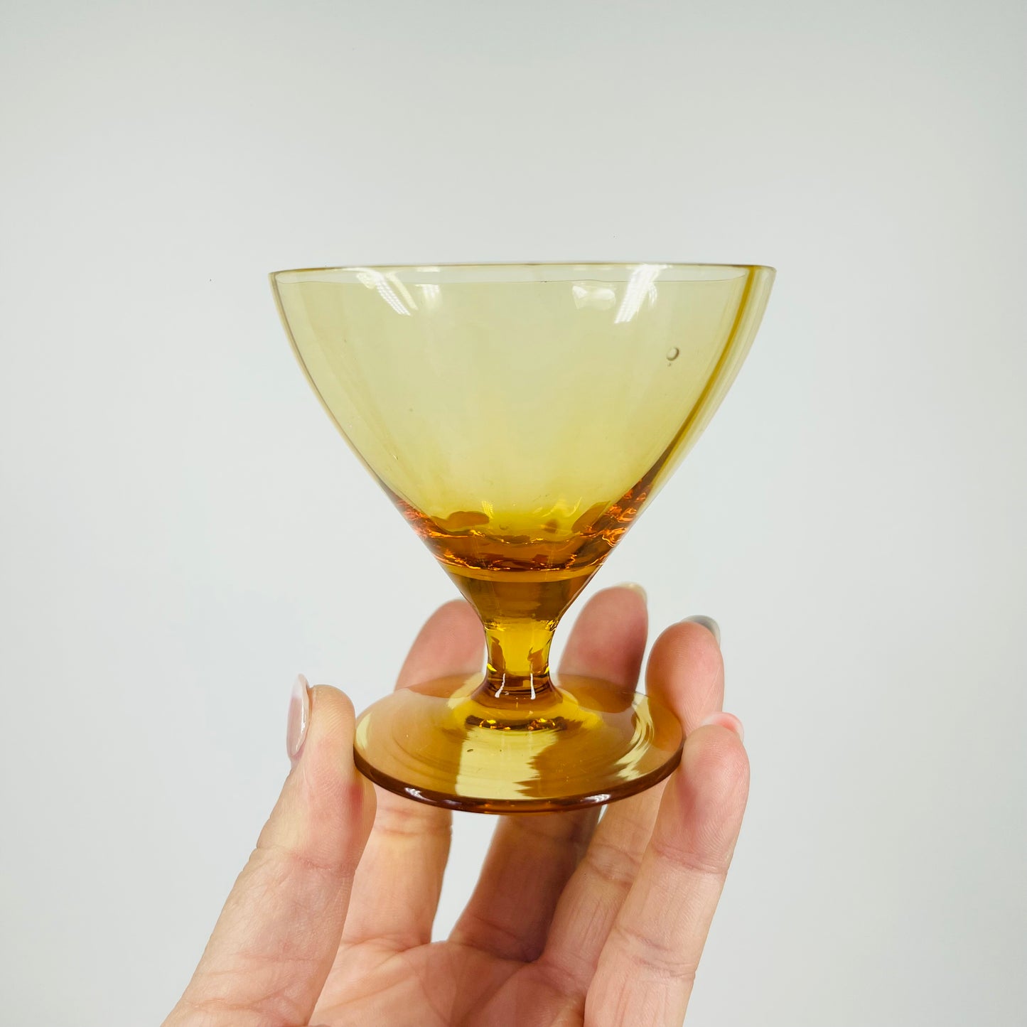 1950s AMBER SHORT STEM MINI COCKTAIL/LIQUEUR GLASSES