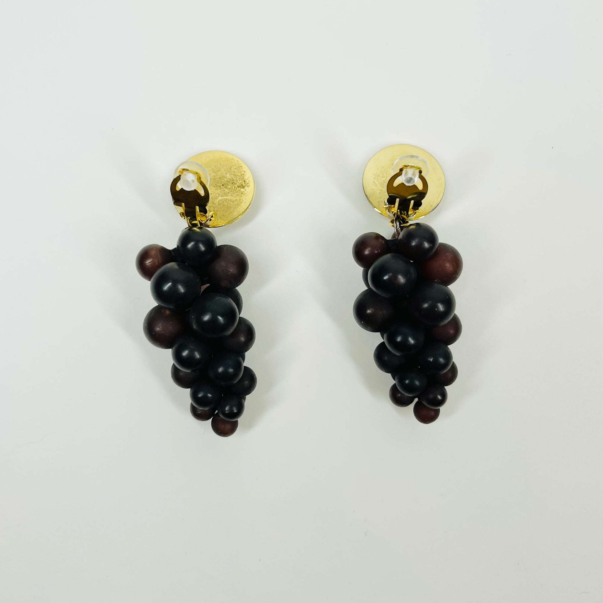 1950s PURPLE GRAPES CLUSTERS CLIP ON EARRINGS
