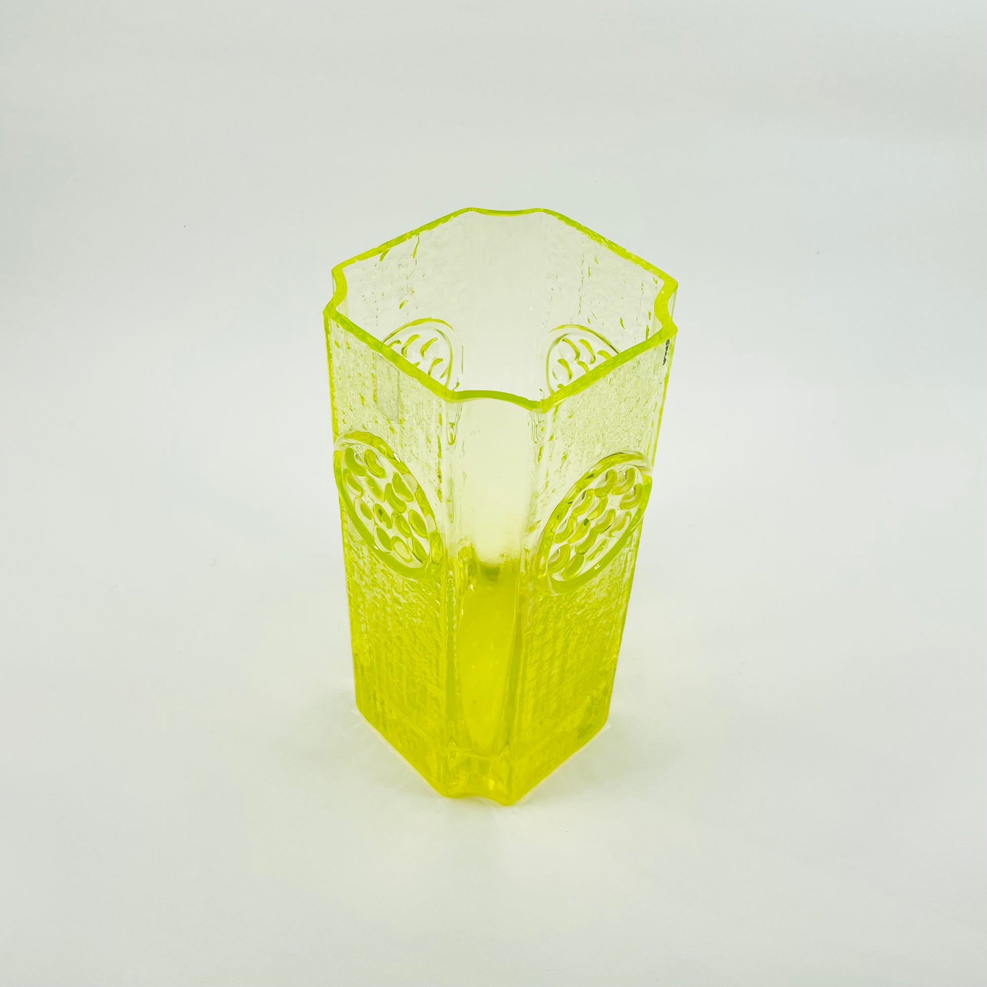 MIDCENTURY FINNISH URANIUM GLASS RONDELLA VASE BY TAMARA ALADIN FOR RIIHIMAEN LASI
