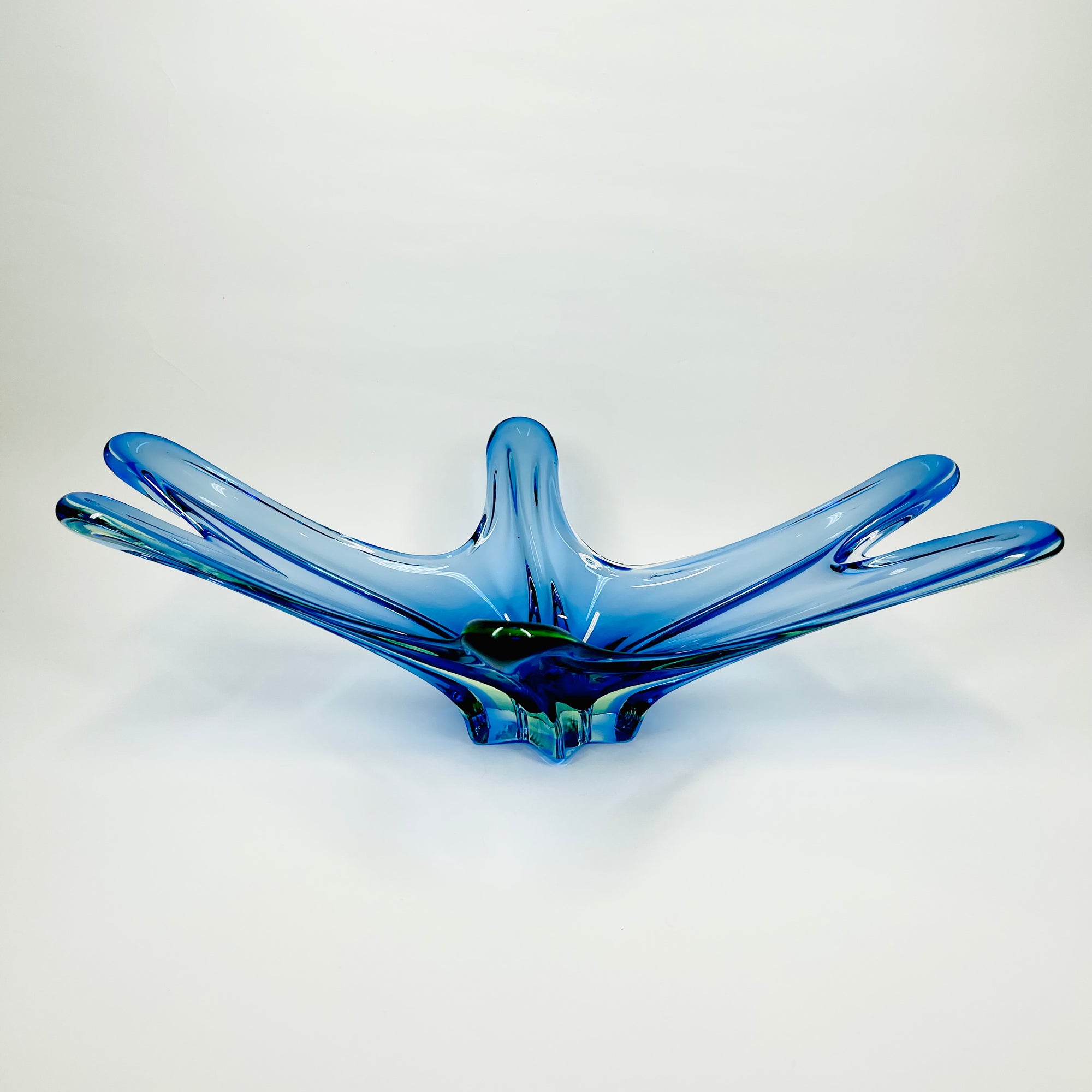 X-LARGE 1940s URANIUM MURANO BLUE SOMMERSO GLASS BOWL