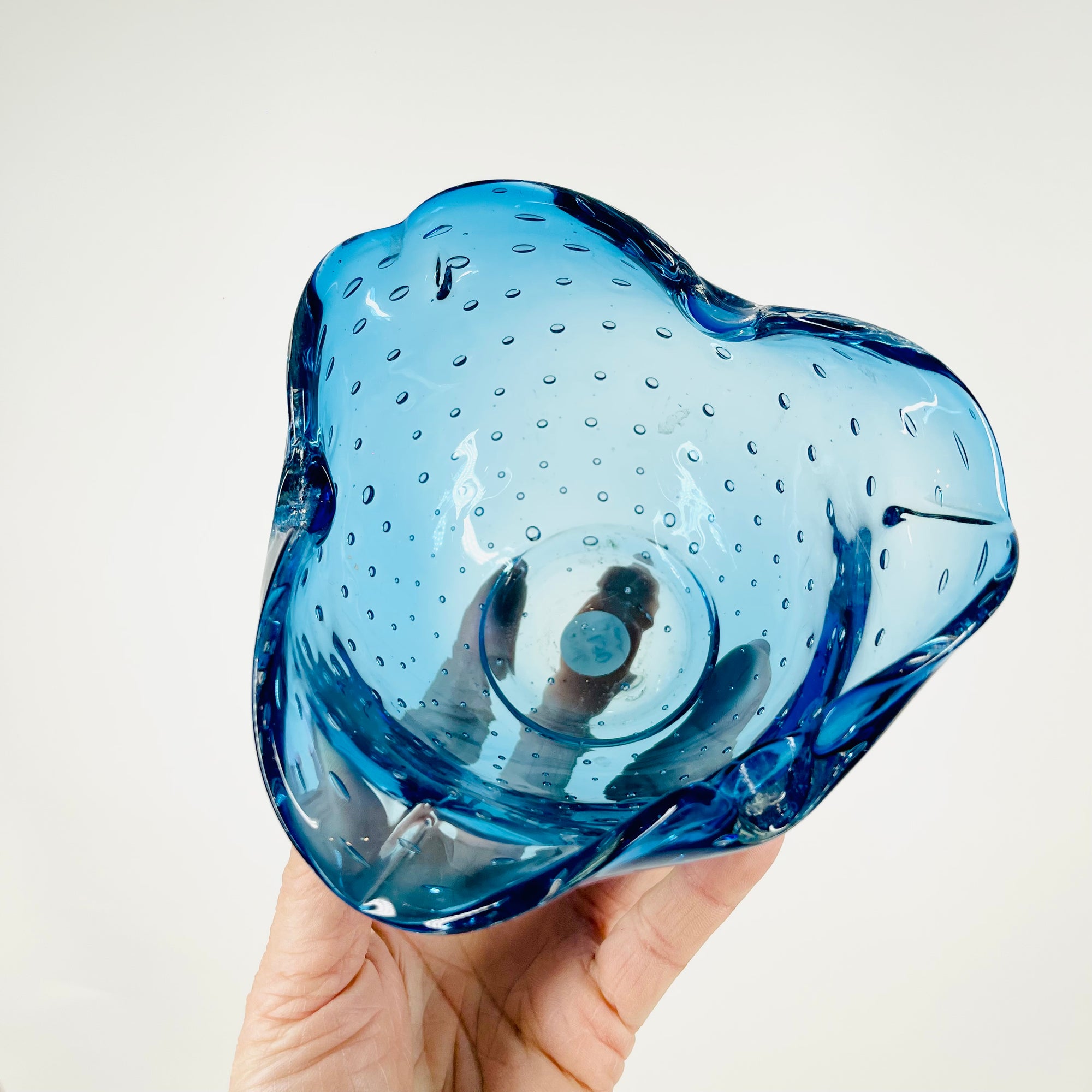1950s MURANO BLUE GLASS PINCHED BOWL/ASHTRAY WITH CONTROLLED BUBBLES