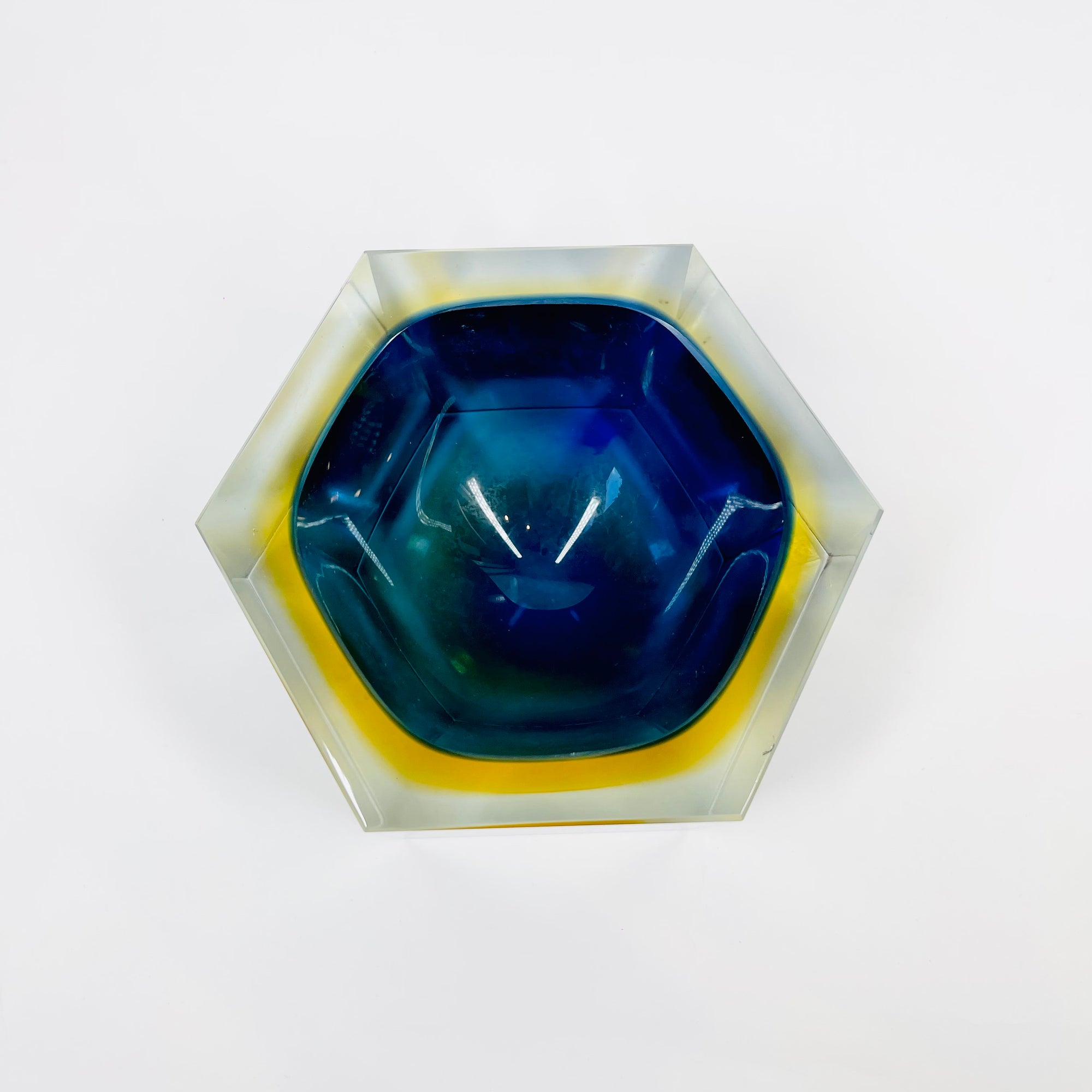 1950s COBALT BLUE TEAL GOLD MURANO MANDRUZZATO SOMMERSO FACETED GLASS HEXAGON BOWL