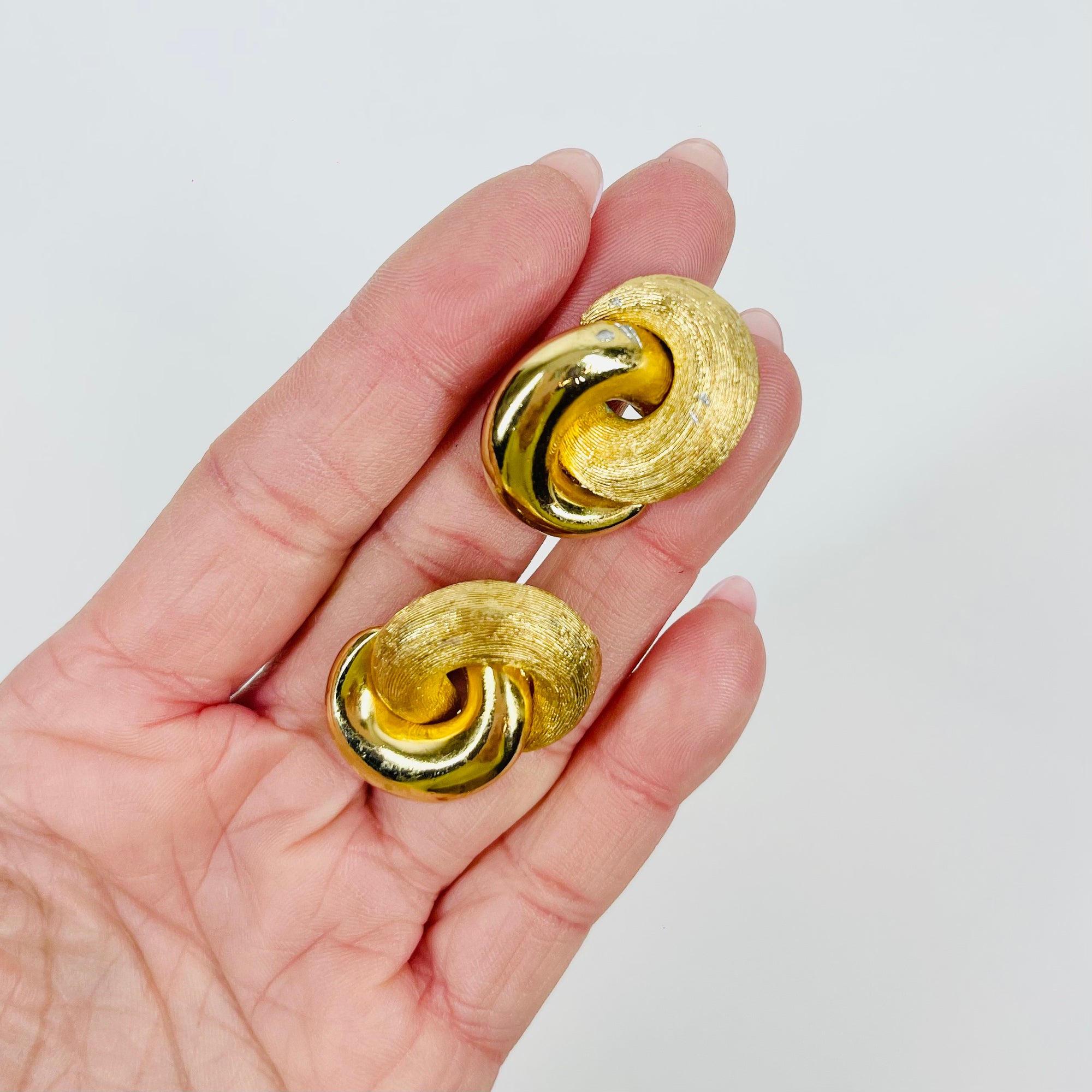 1960s CHRISTIAN DIOR TEXTURED KNOTS EARRINGS