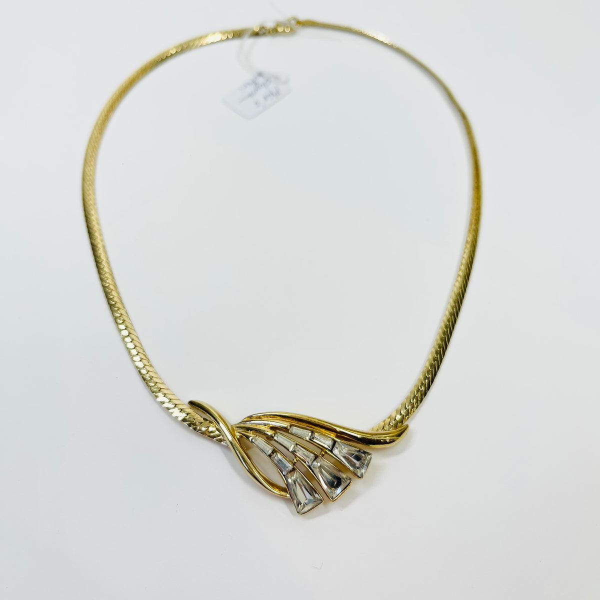 1970s CHEVRON DIAMANTE PENDANT NECKLACE
