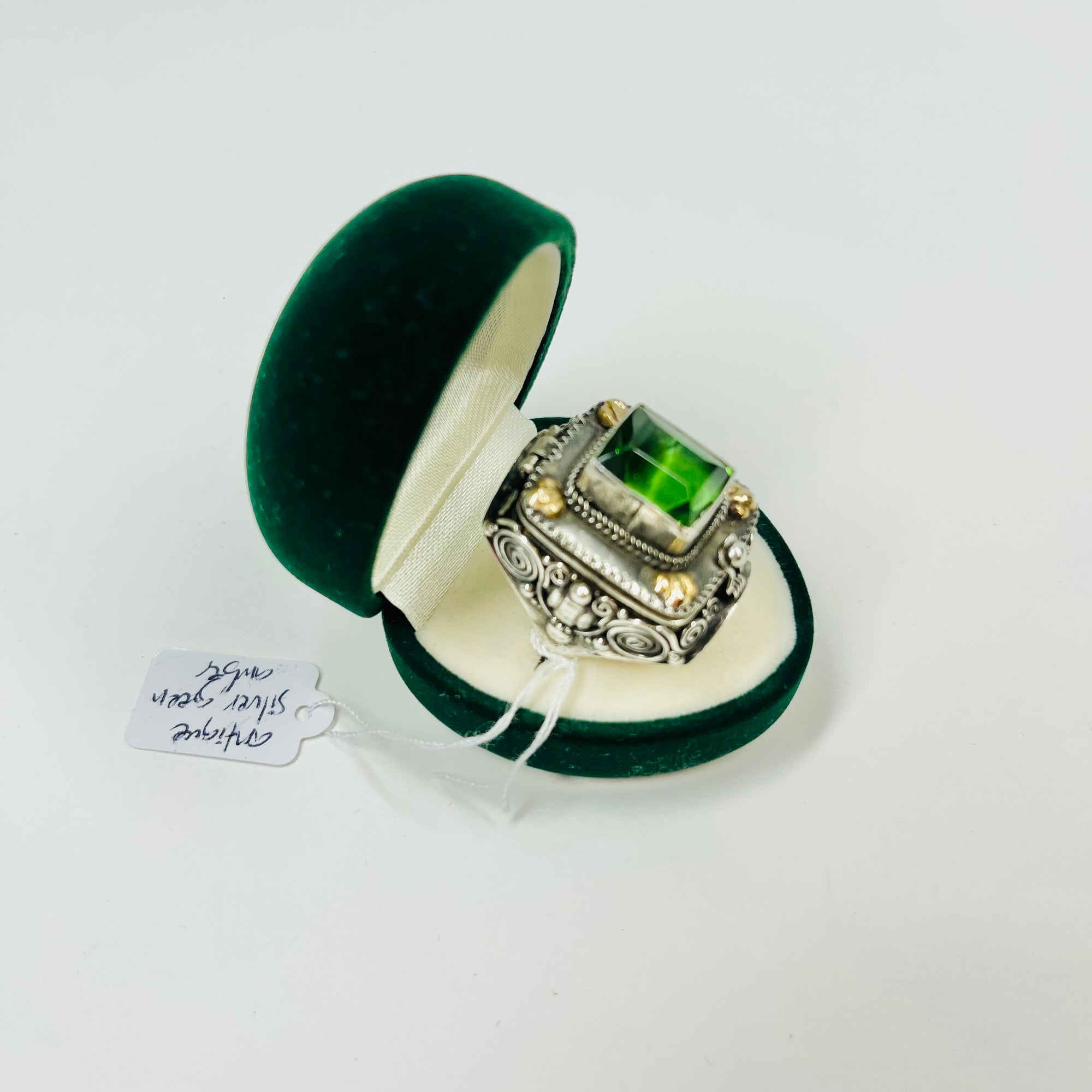 ANTIQUE GOLD SILVER COMPARTMENT RING WITH GREEN AMBER