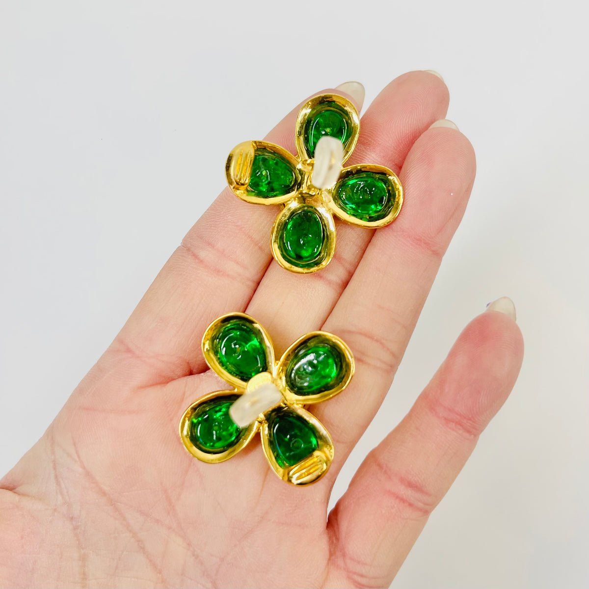 1980s CHANEL GRIPOIX GREEN GLASS FLOWERS CLIP ON EARRINGS