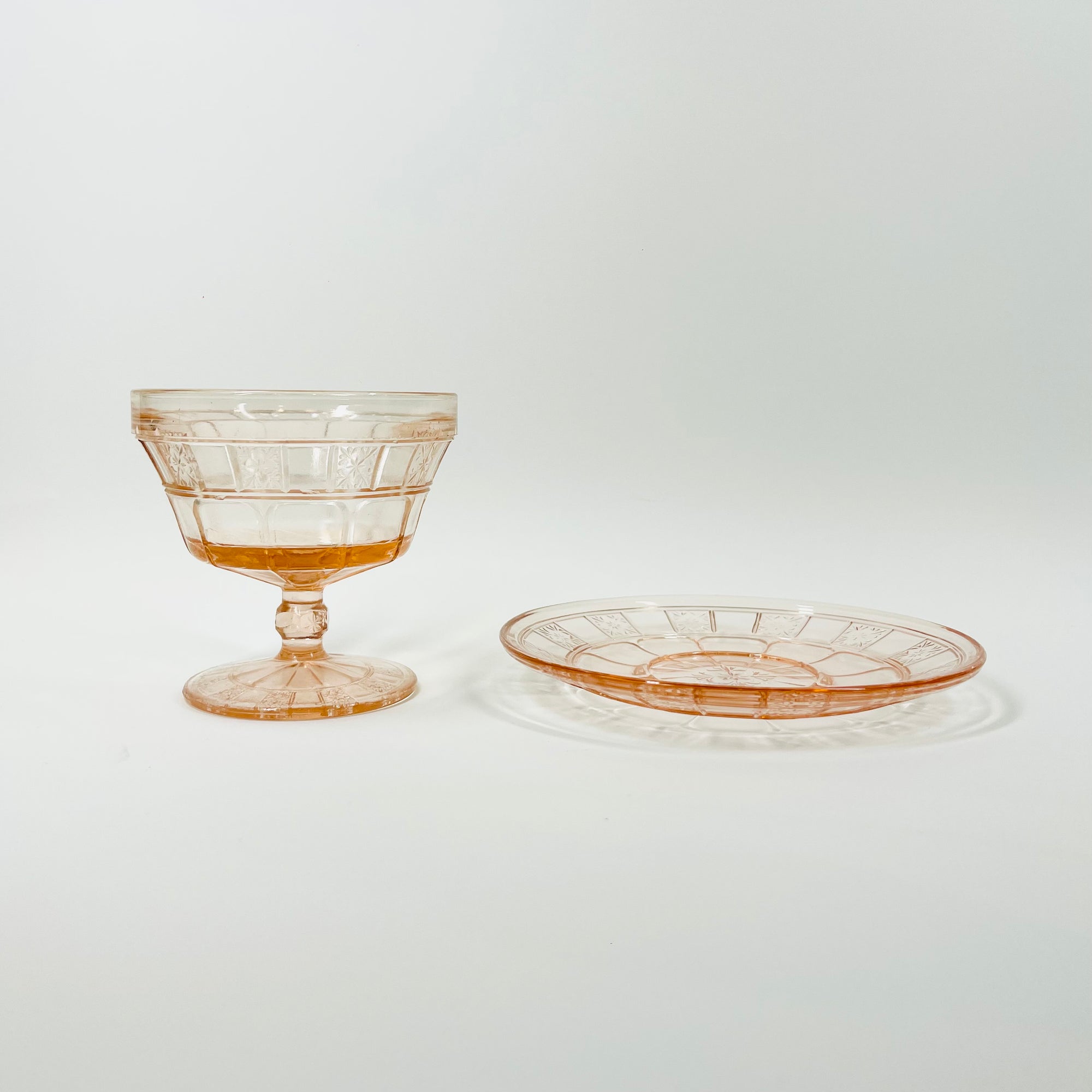 ANTIQUE DEPRESSION PINK PRESSED GLASS PLATE/BOWL/DINNER SERVICE
