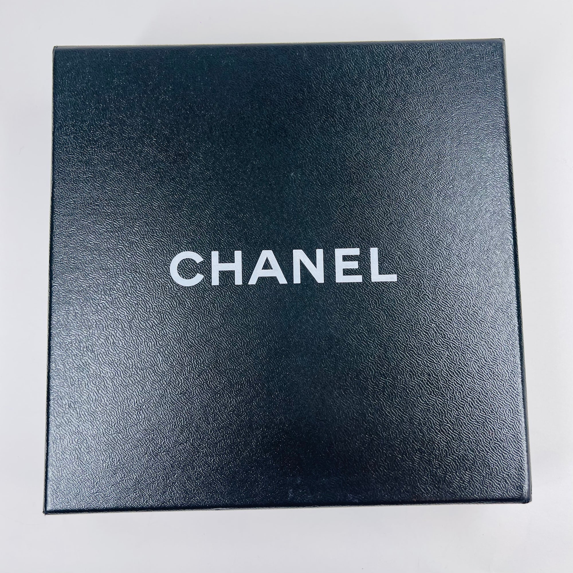1990s CHANEL MATELASSE GOLD PLATED LOGO BELT