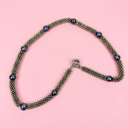 SILVER CLUSTER BLACK PEARL INECKLACE