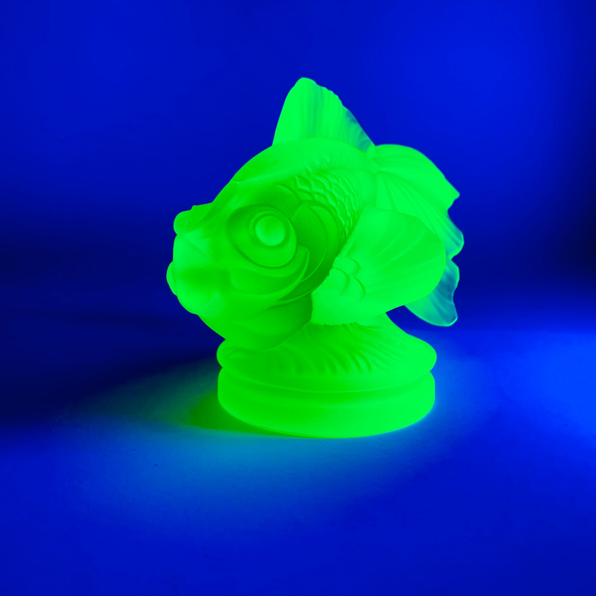 URANIUM GLASS GOLDFISH PAPERWEIGHT