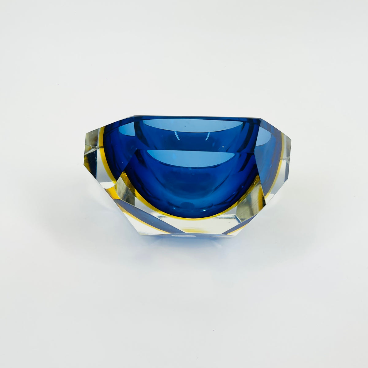 1950s MURANO MANDRUZZATO COBALT BLUE YELLOW SOMMERSO DIAMOND FACETED RECTANGULAR GLASS BOWL