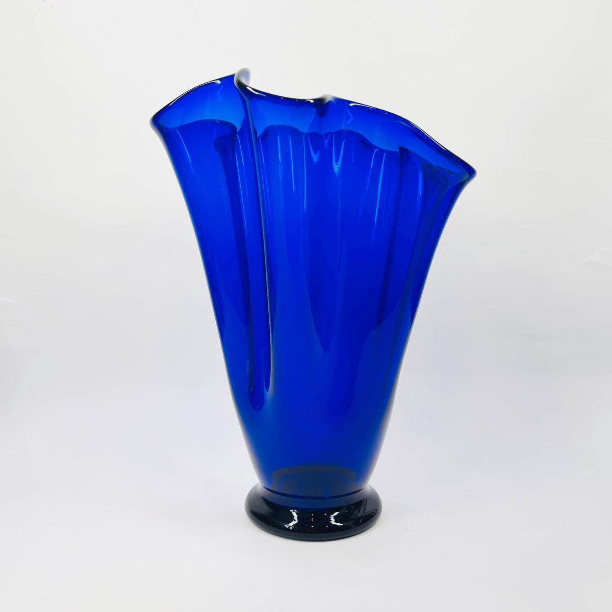 1960s MURANO COBALT BLUE FAZZOLETTO HANDKERCHIEF GLASS VASE