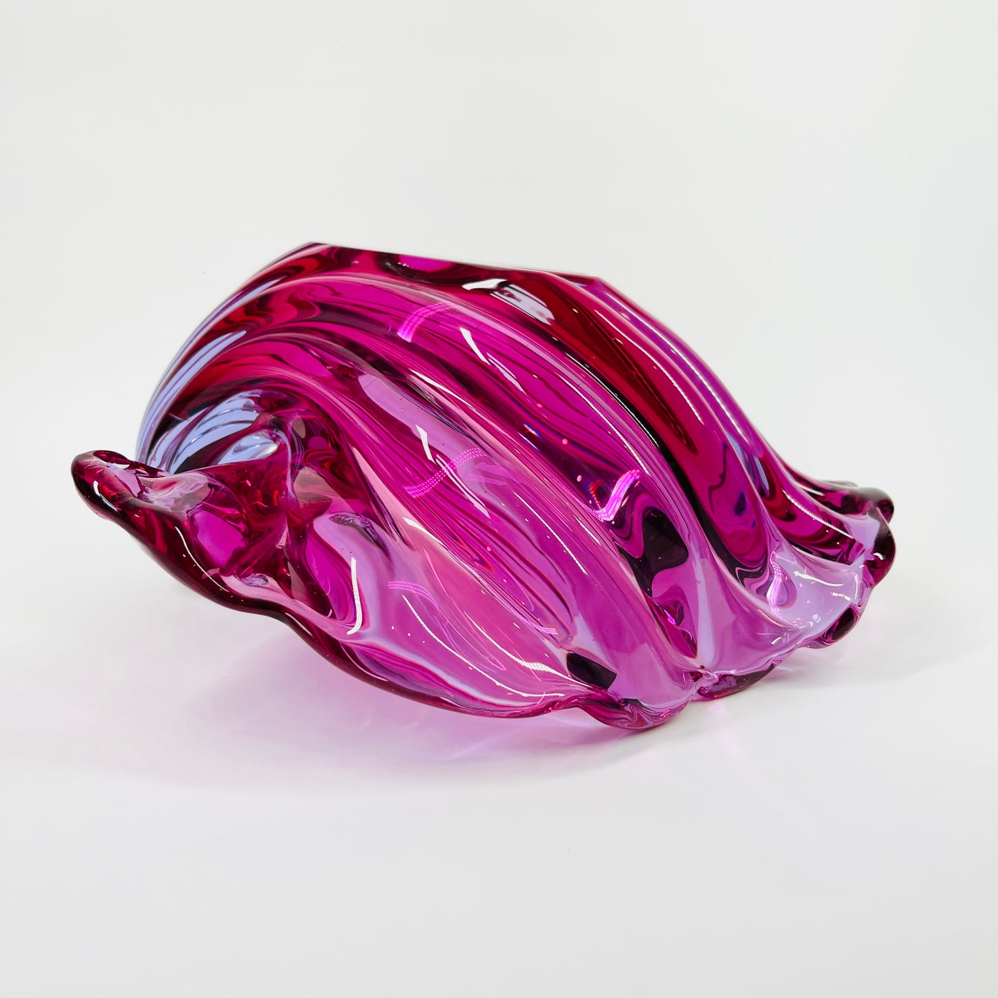 1950s PINK PURPLE MURANO NEODYMIUM GLASS SHELL BOWl