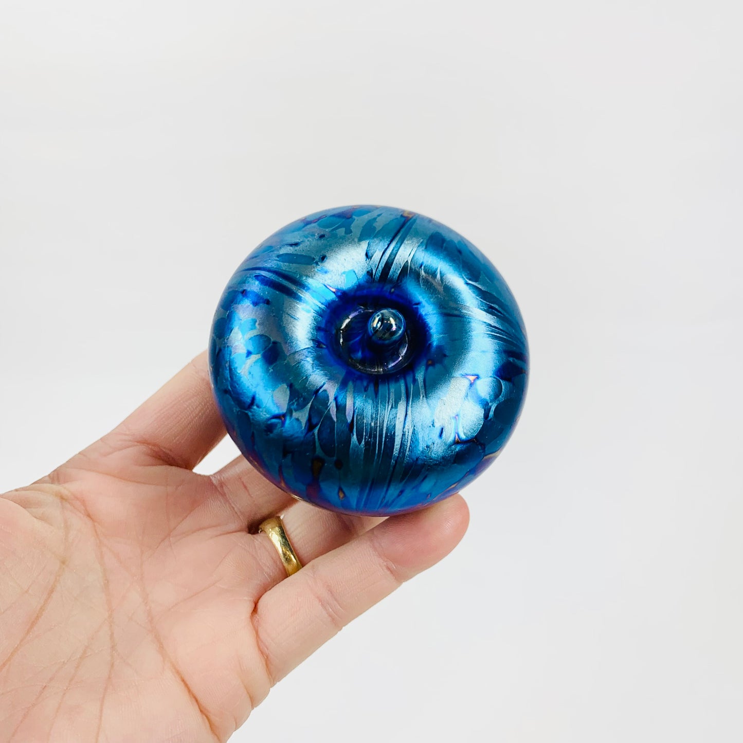 80s BLUE OILSLICK ART GLASS APPLE