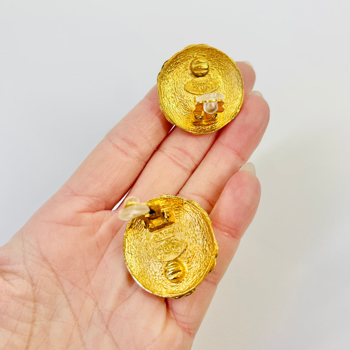 1980s CHANEL GRIPOIX SATIN COBALT BLUE GLASS BUTTON CLIP ON EARRINGS