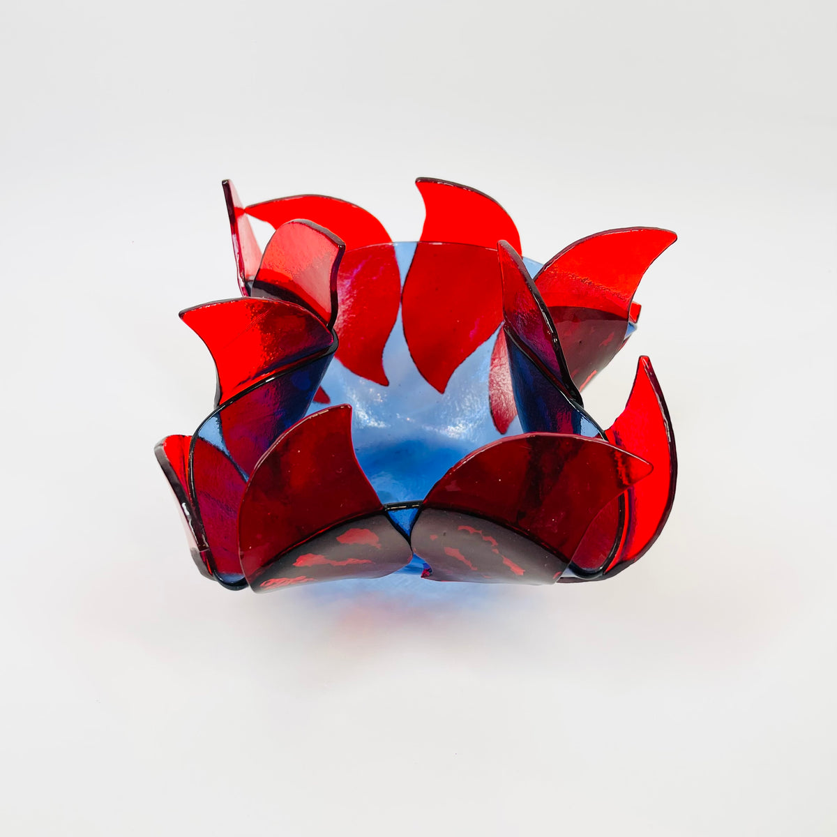 1980s HAND MADE RED COBALT BLUE FUSED GLASS HANDKERCHIEF BOWL