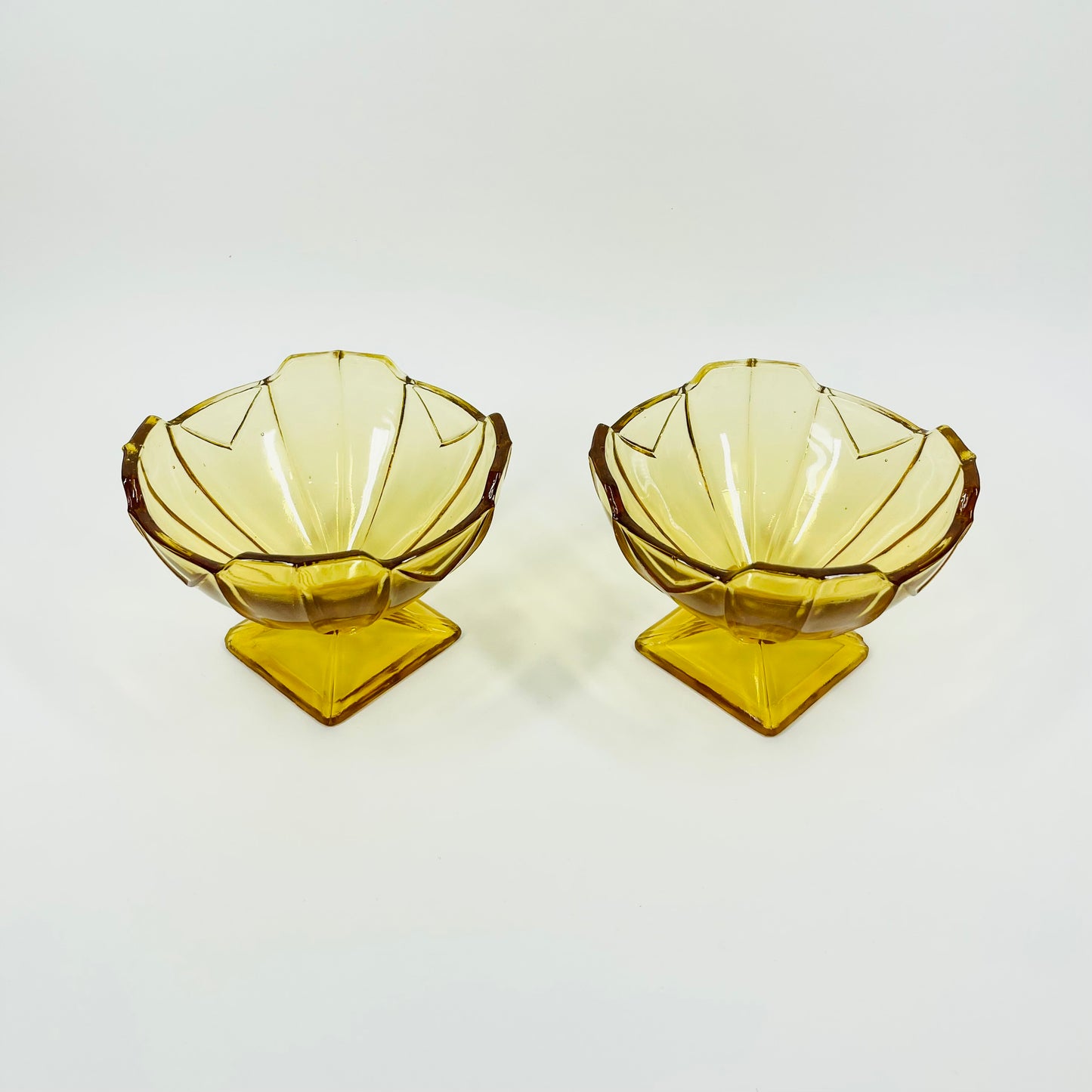 ANTIQUE ART DECO AMBER FOOTED DESSERT BOWLS