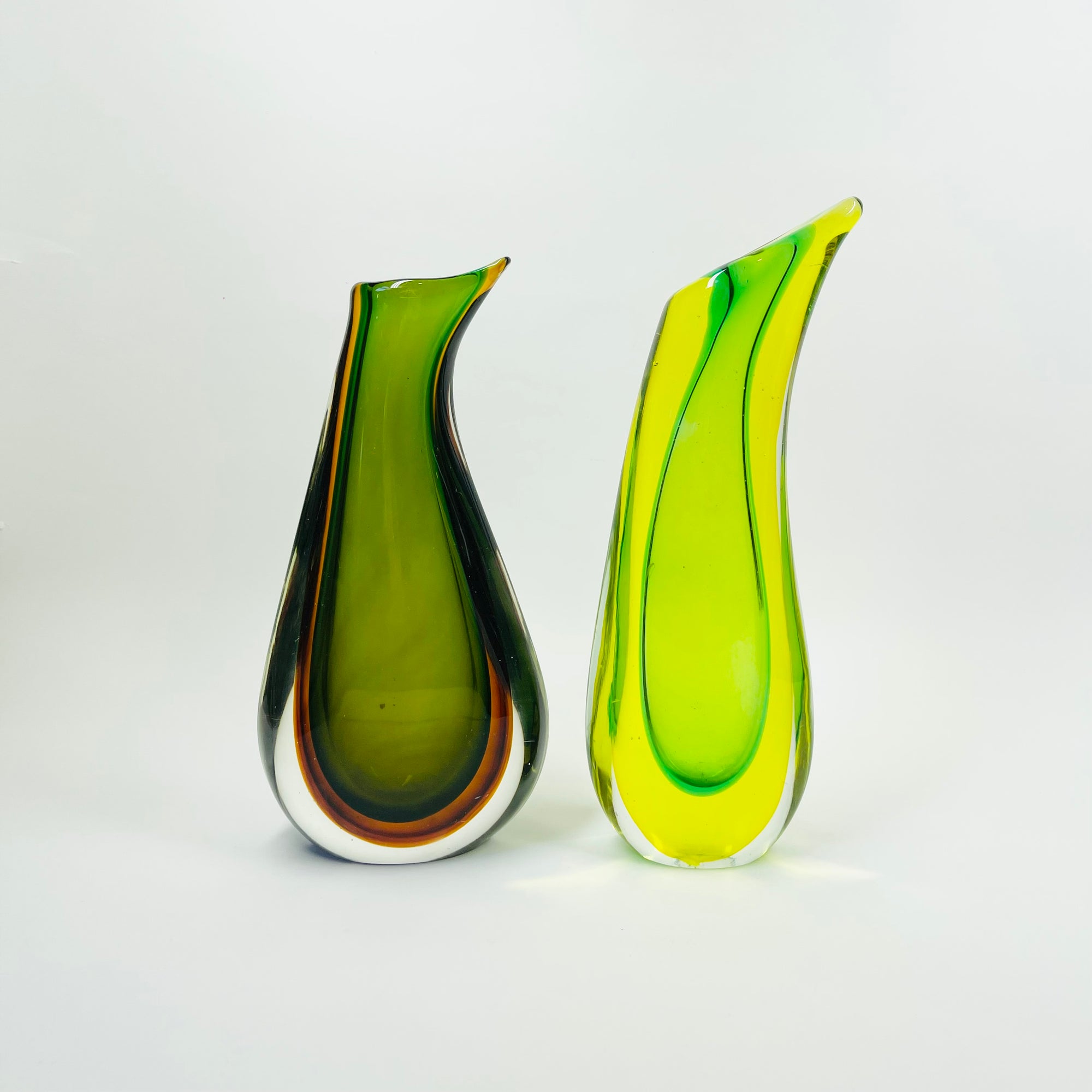 1960s MURANO LIME GREEN SOMMERSO GLASS SWUNG VASE