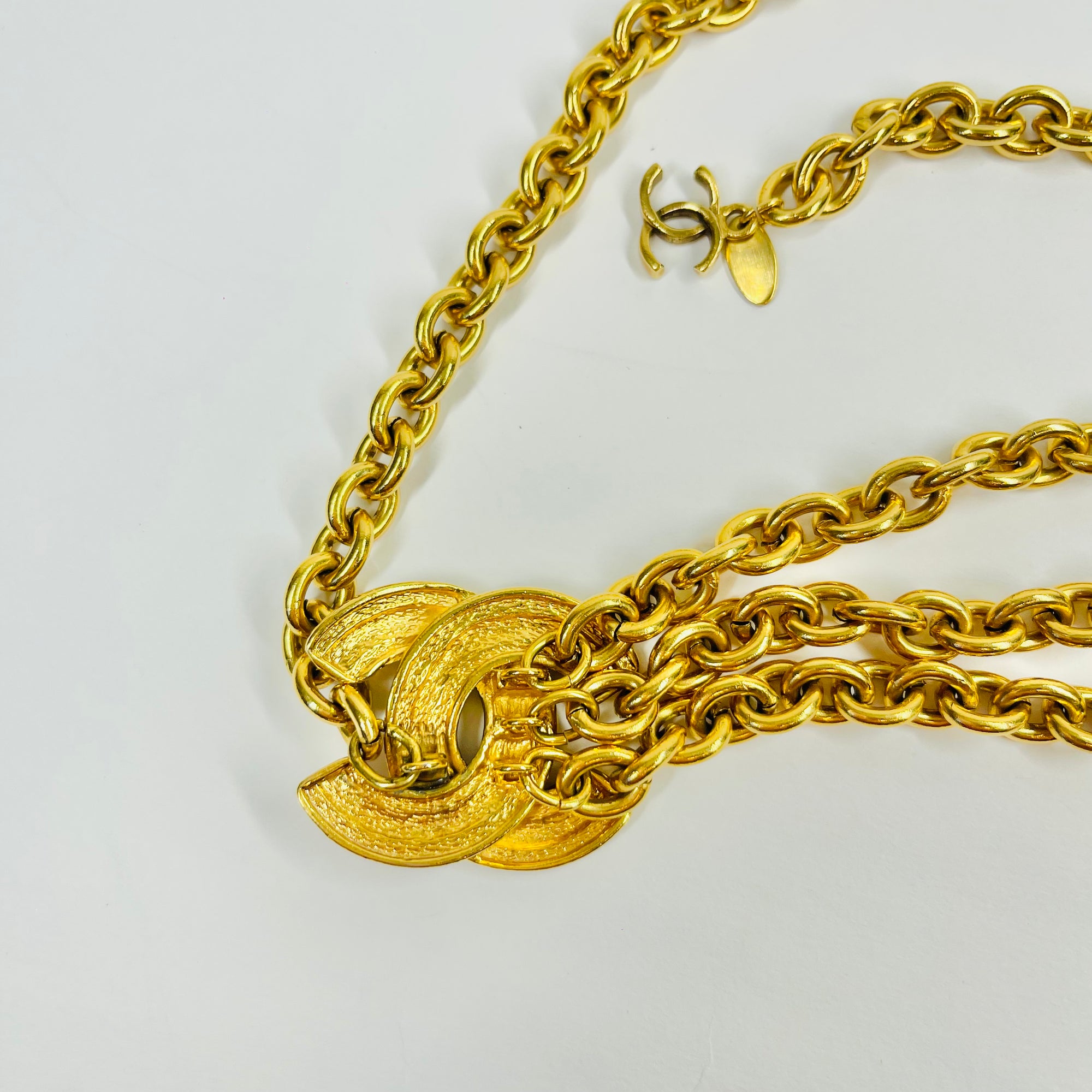 1990s CHANEL MATELASSE GOLD PLATED LOGO BELT