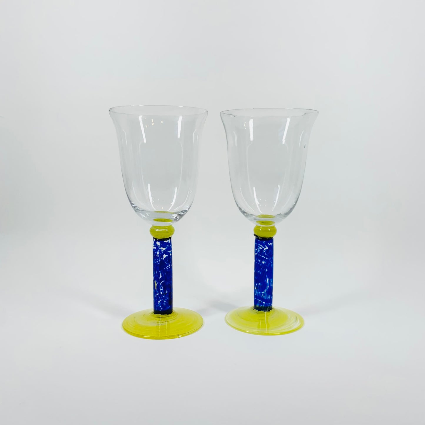 1980s MOUTH BLOWN BLUE YELLOW SPATTER GLASS WINE GLASSES/GOBLETS