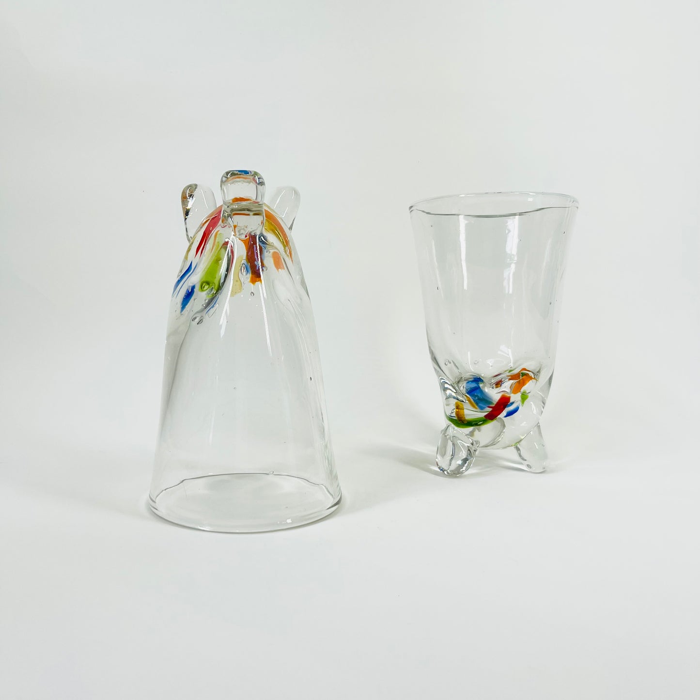 VINTAGE MURANO FOOTED GLASSES WITH COLOUR SPATTER