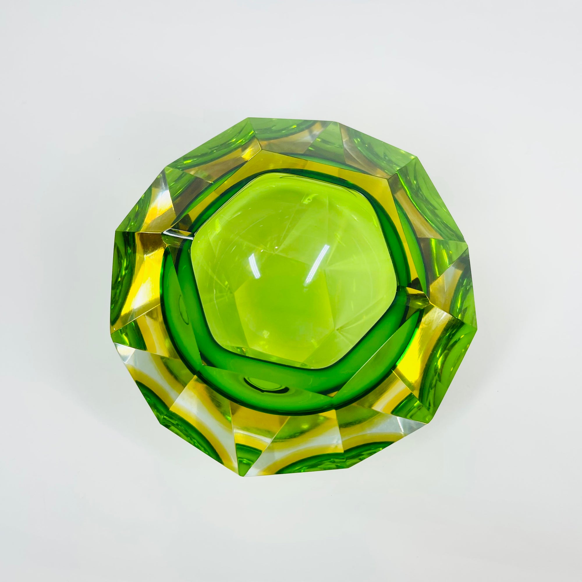 1950s GREEN YELLOW MURANO MANDRUZZATO SOMMERSO FACETED GLASS BOWL/ASHTRAY
