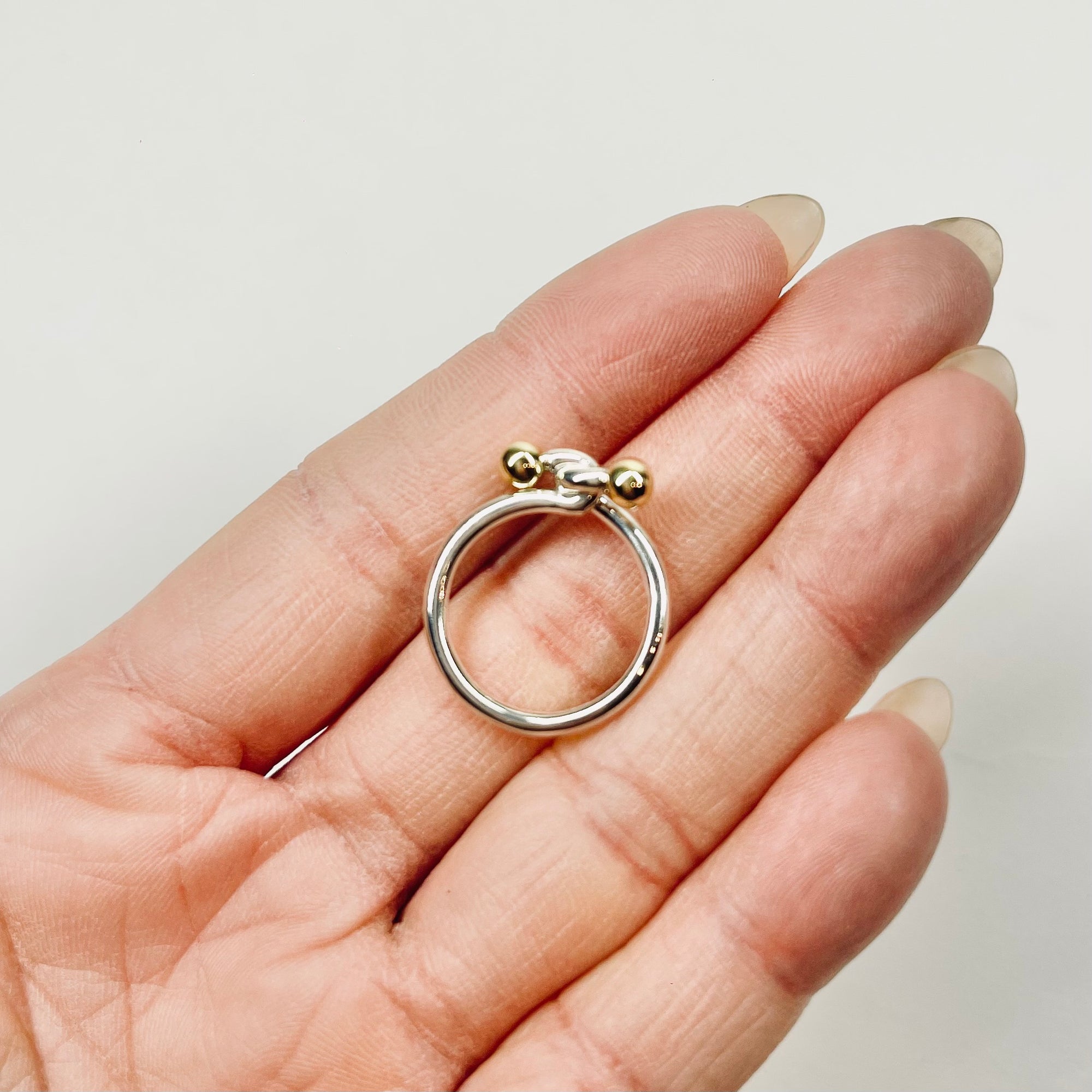 1990s VINTAGE TIFFANY &amp; CO SILVER GOLD HOOK EYE LOVE KNOT CIRCLE RING