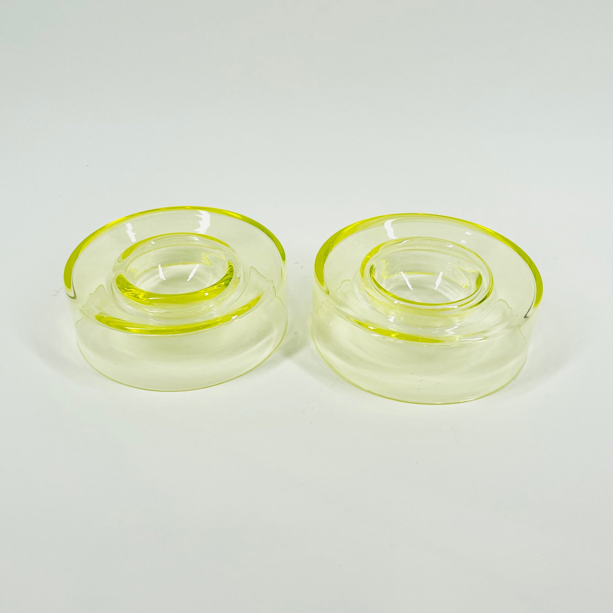 MIDCENTURY FINNISH URANIUM GLASS CAVIAR BOWL BY NANNY STILL FOR RIIHIMAEN LASI