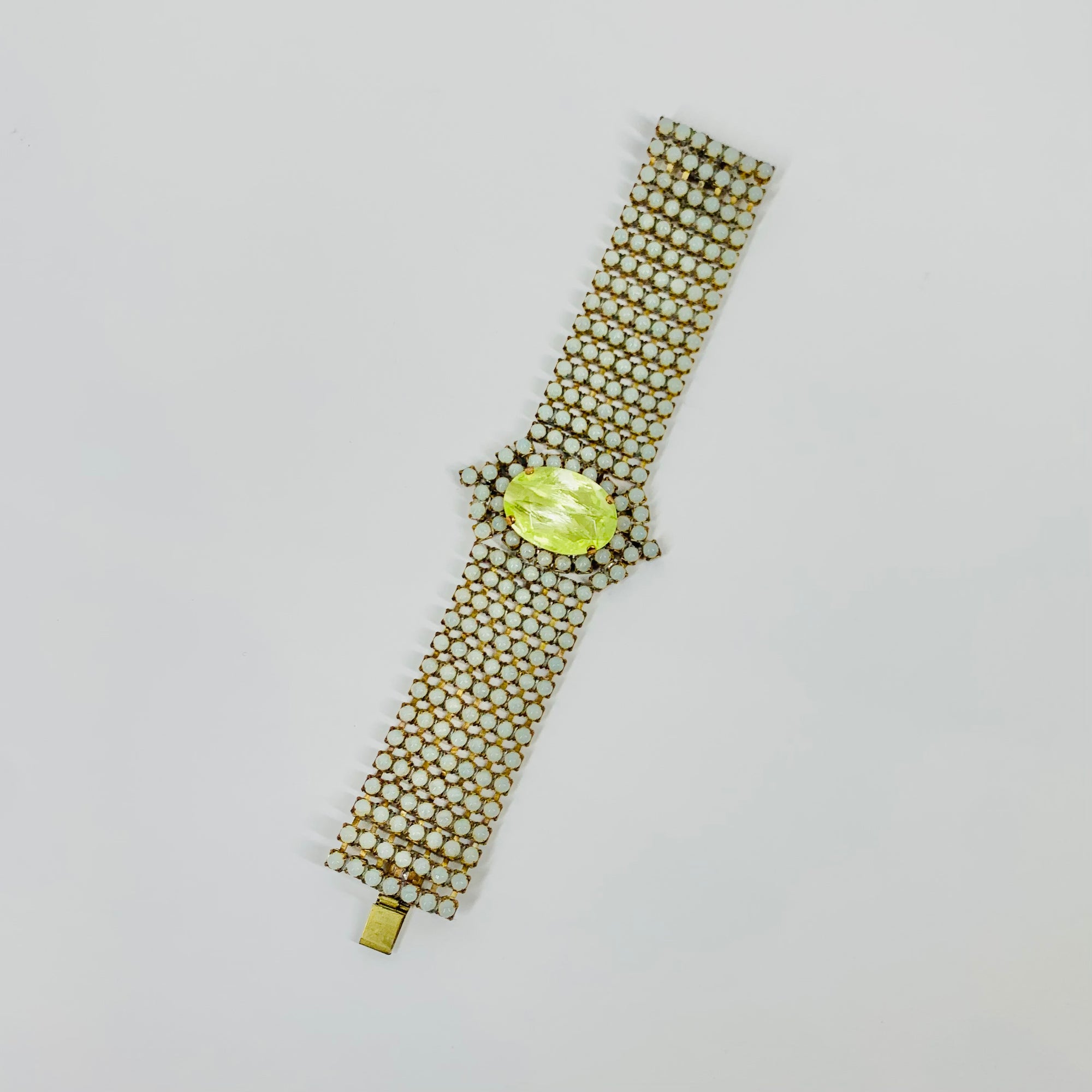 VICTORIAN STYLE URANIUM GLASS BRACELET