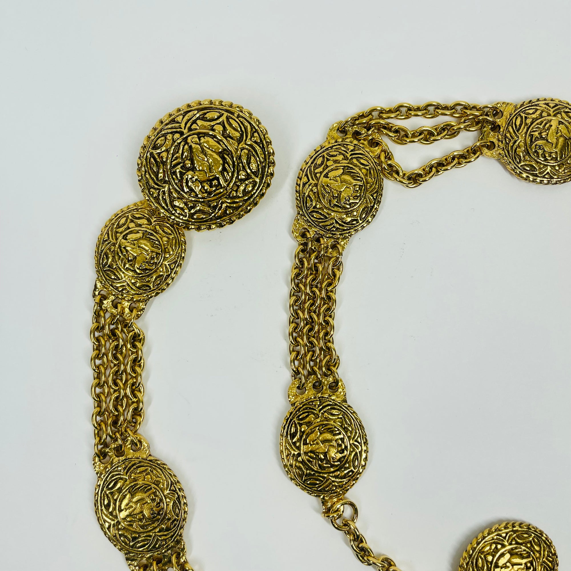 1980s CHANEL CC LOGO LEO LADY ON A LION MEDALLION NECKLACE/BELT