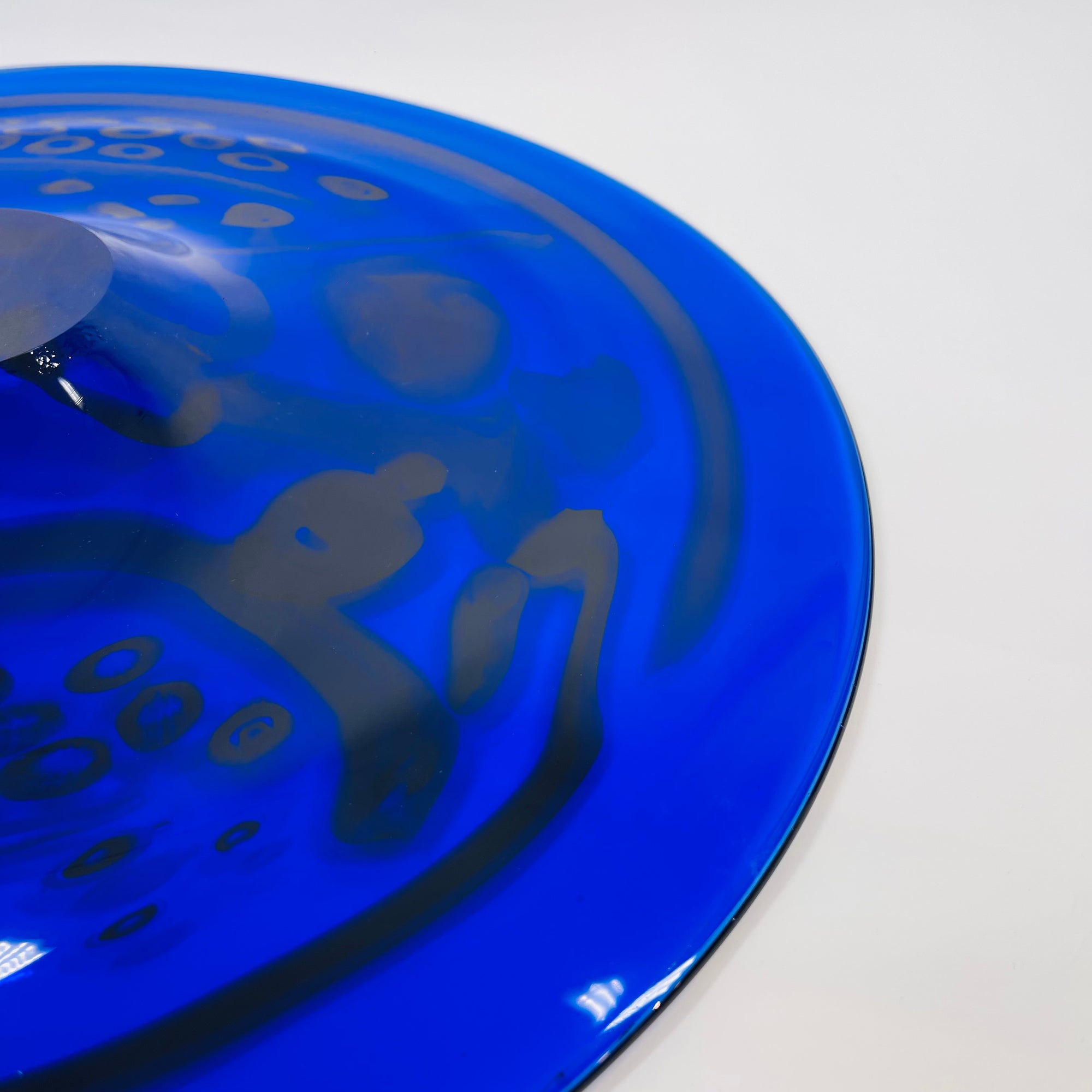 LARGE ANTIQUE COBALT BLUE MURANO GLASS CHARGER PLATE/SHALLOW BOWL WITH MILLEFIORI &amp; MURRINE DECORATIONS
