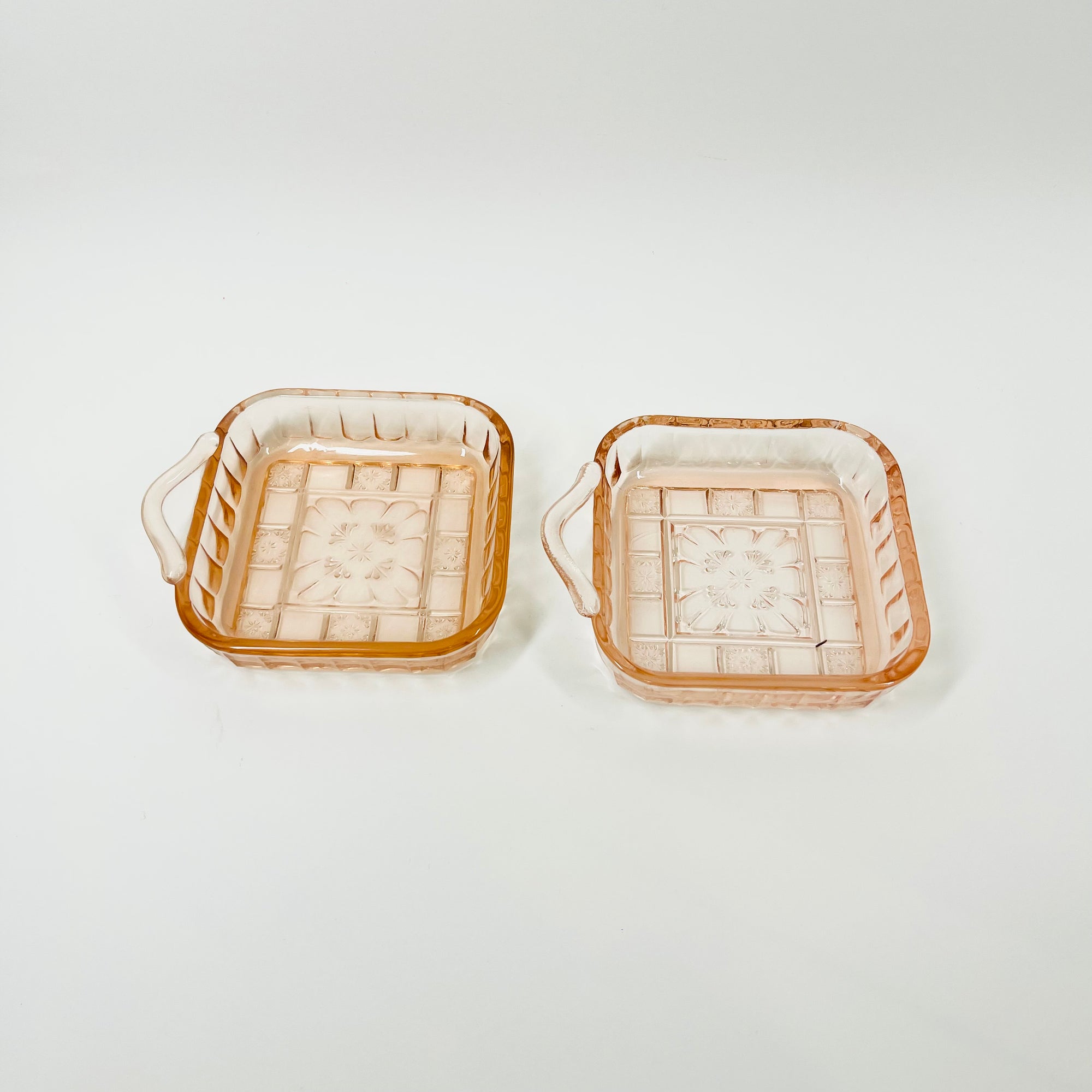 ANTIQUE DEPRESSION PINK PRESSED GLASS PLATE/BOWL/DINNER SERVICE