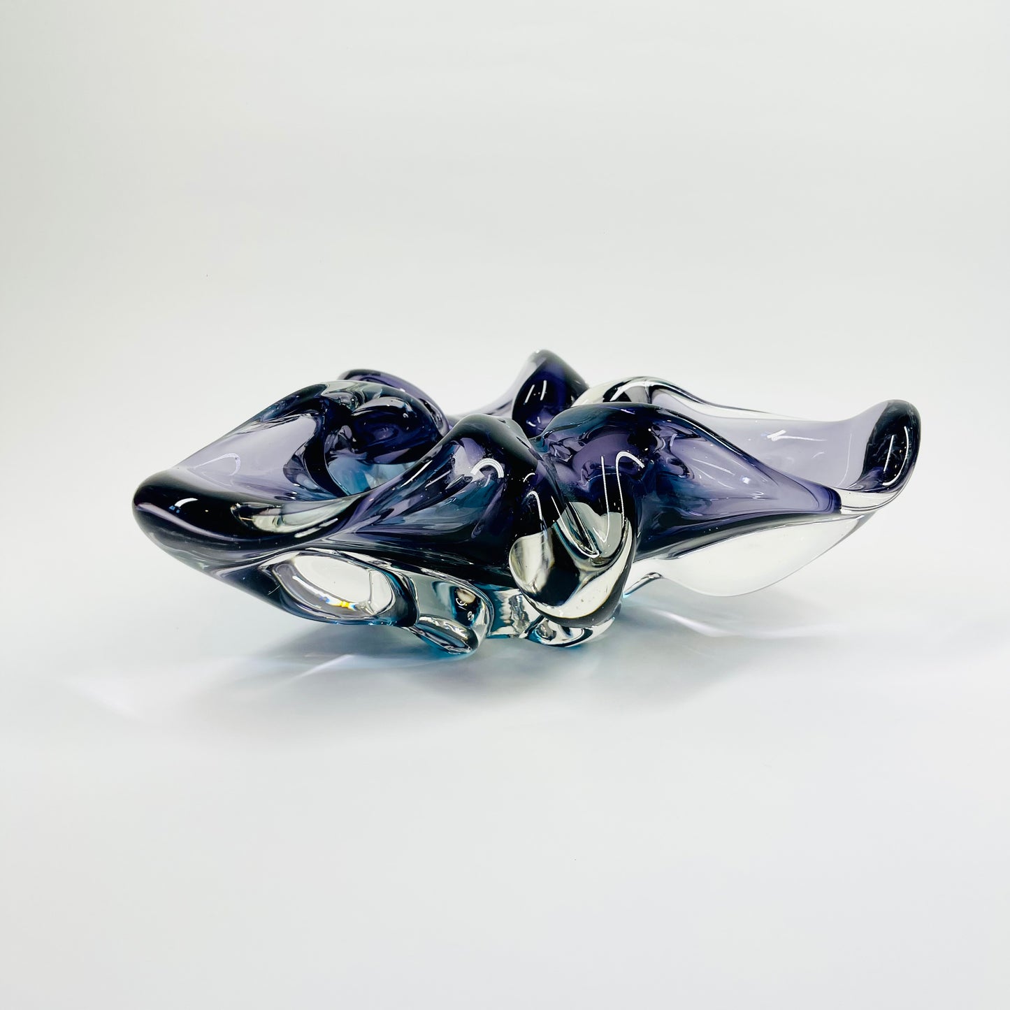 1950s JAPANESE HINERI PURPLE BLUE SOMMERSO GLASS TREFOIL BOWL/ASHTRAY