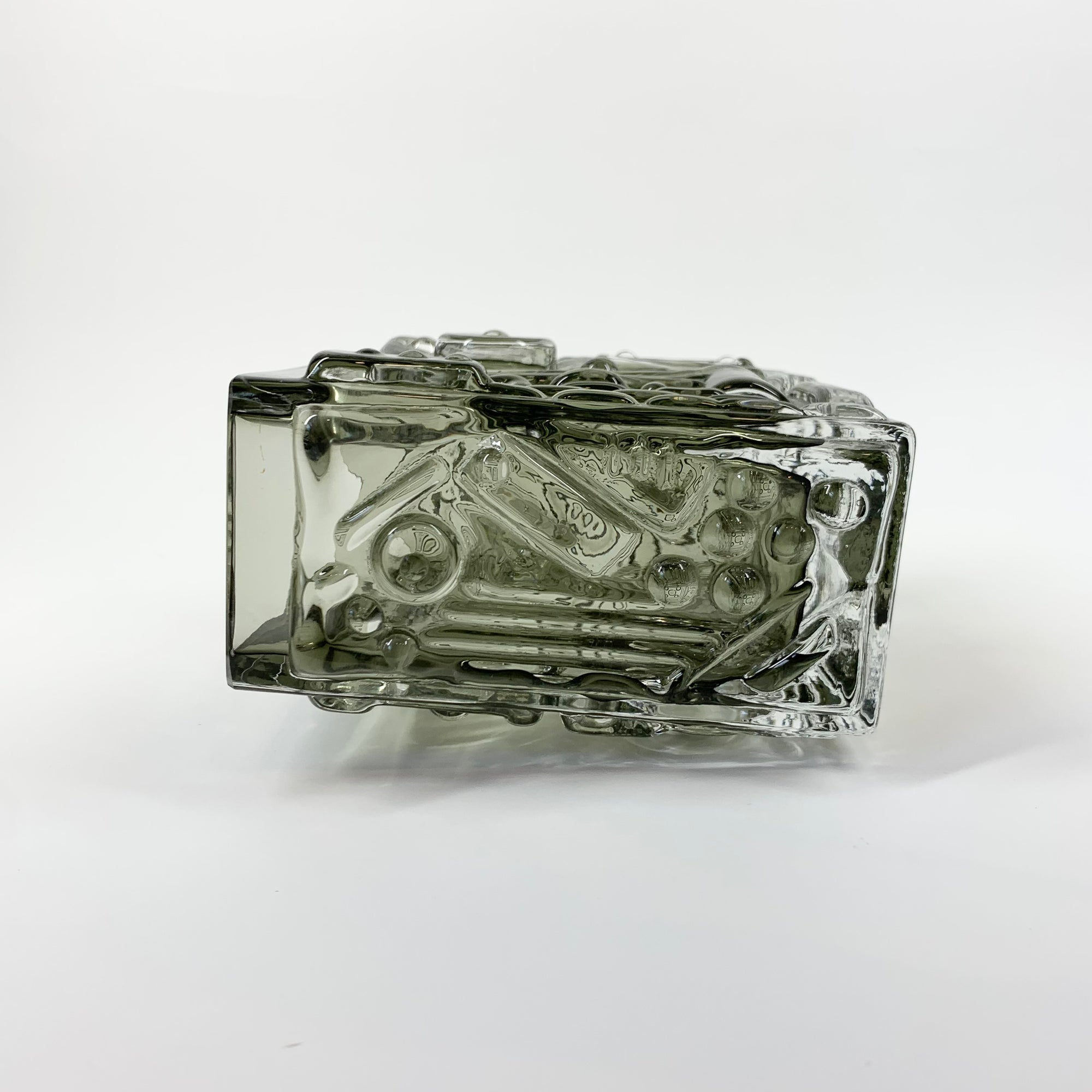 1950s BRUTALIST SOMMERSO GLASS VASE BY JOSEF SCHOTT