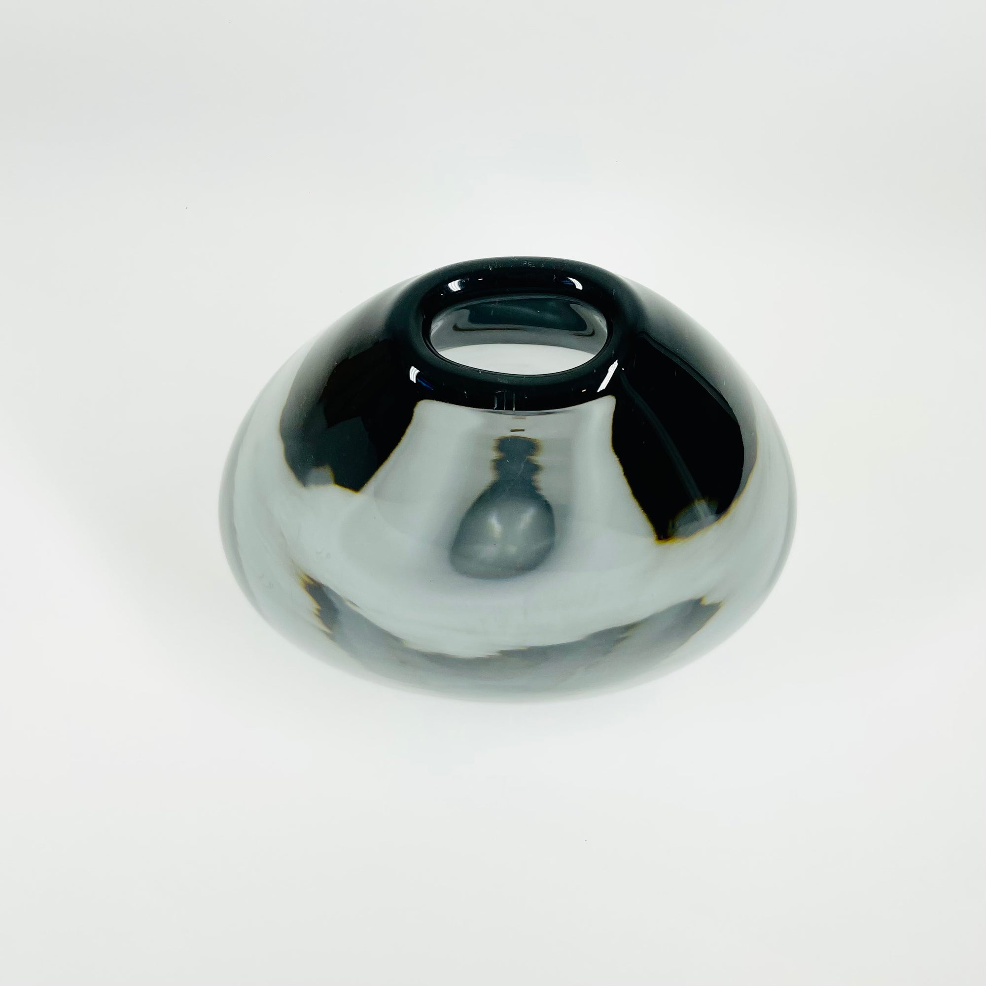 1950s GREY SOMMERSO GLASS VASE BY SVEN PALMQVIST FOR ORREFORS