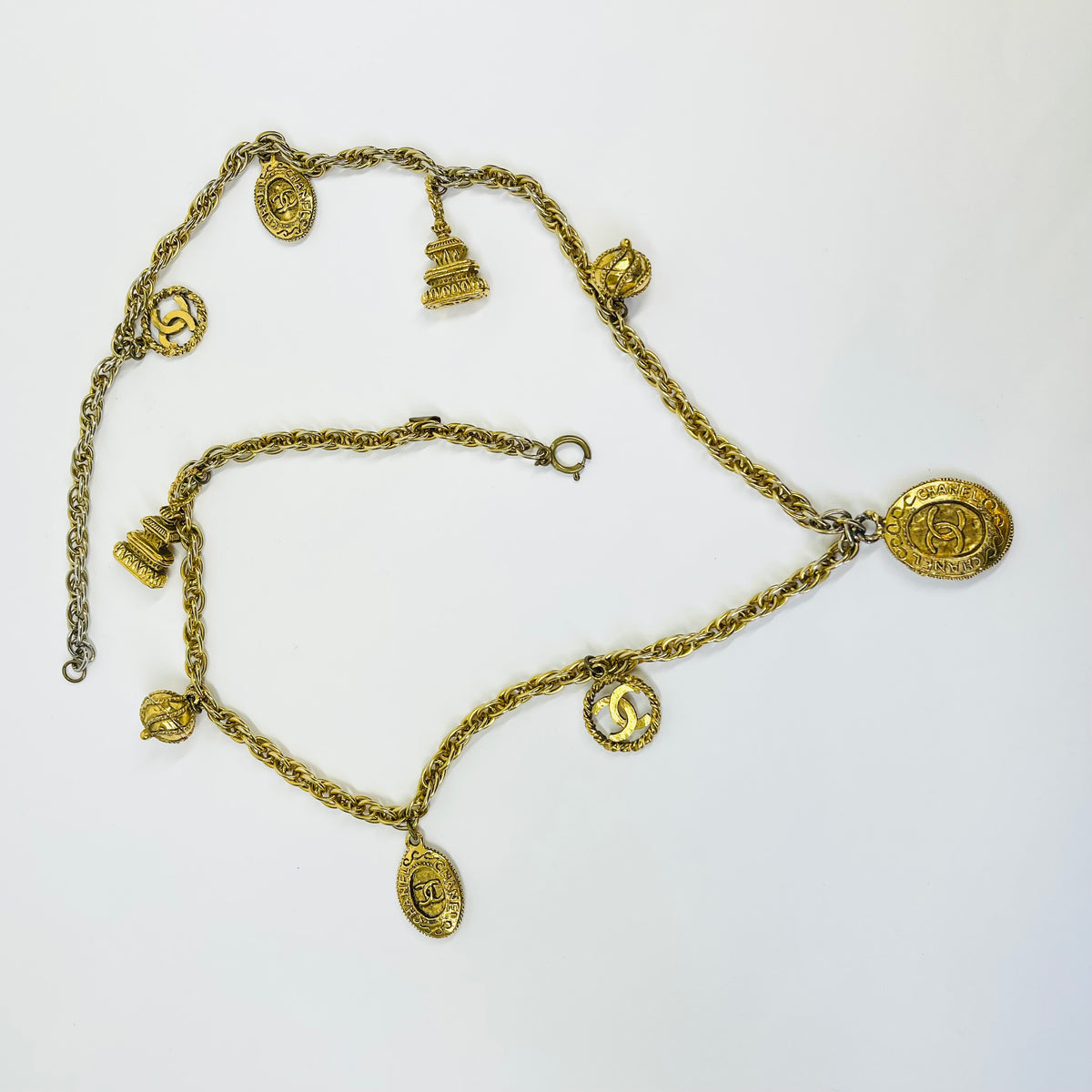 1980s CHANEL LIMITED EDITION GOLD PLATED CHARMS NECKLACE/BELT